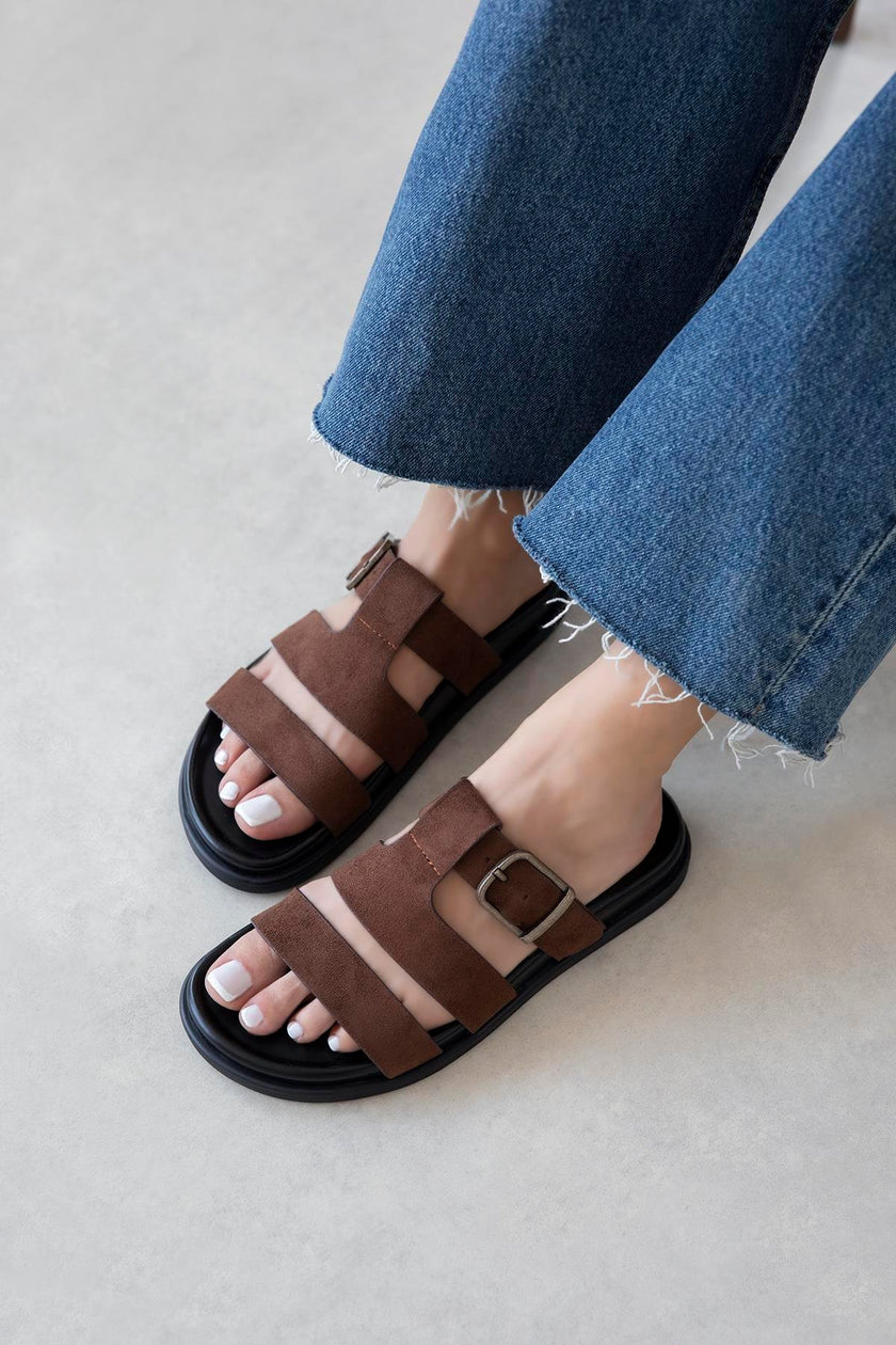 Toff  Brown Buckle Detail Casual Comfort Suede Slippers