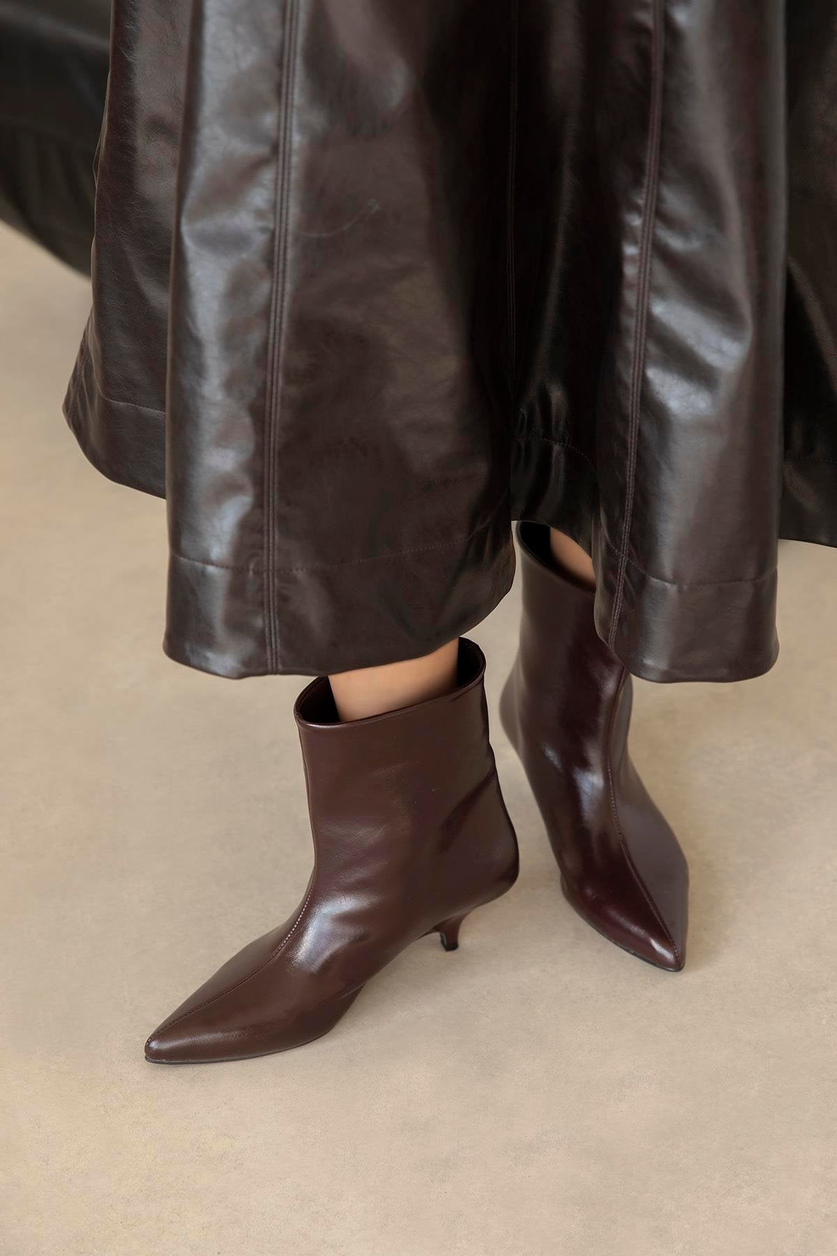 Bella Women's Pino Heel Crinkle Leather Boots - Burgundy