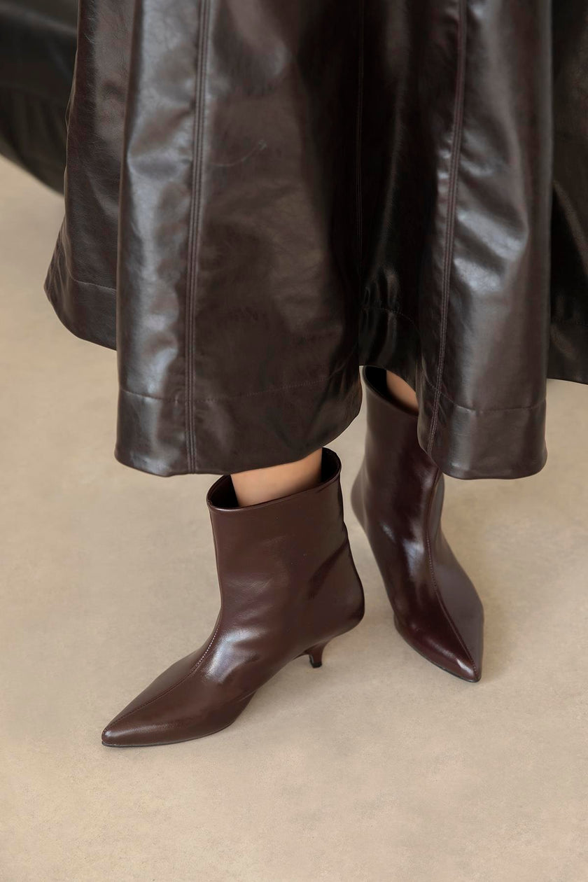 Bella Women's Pino Heel Crinkle Leather Boots - Burgundy