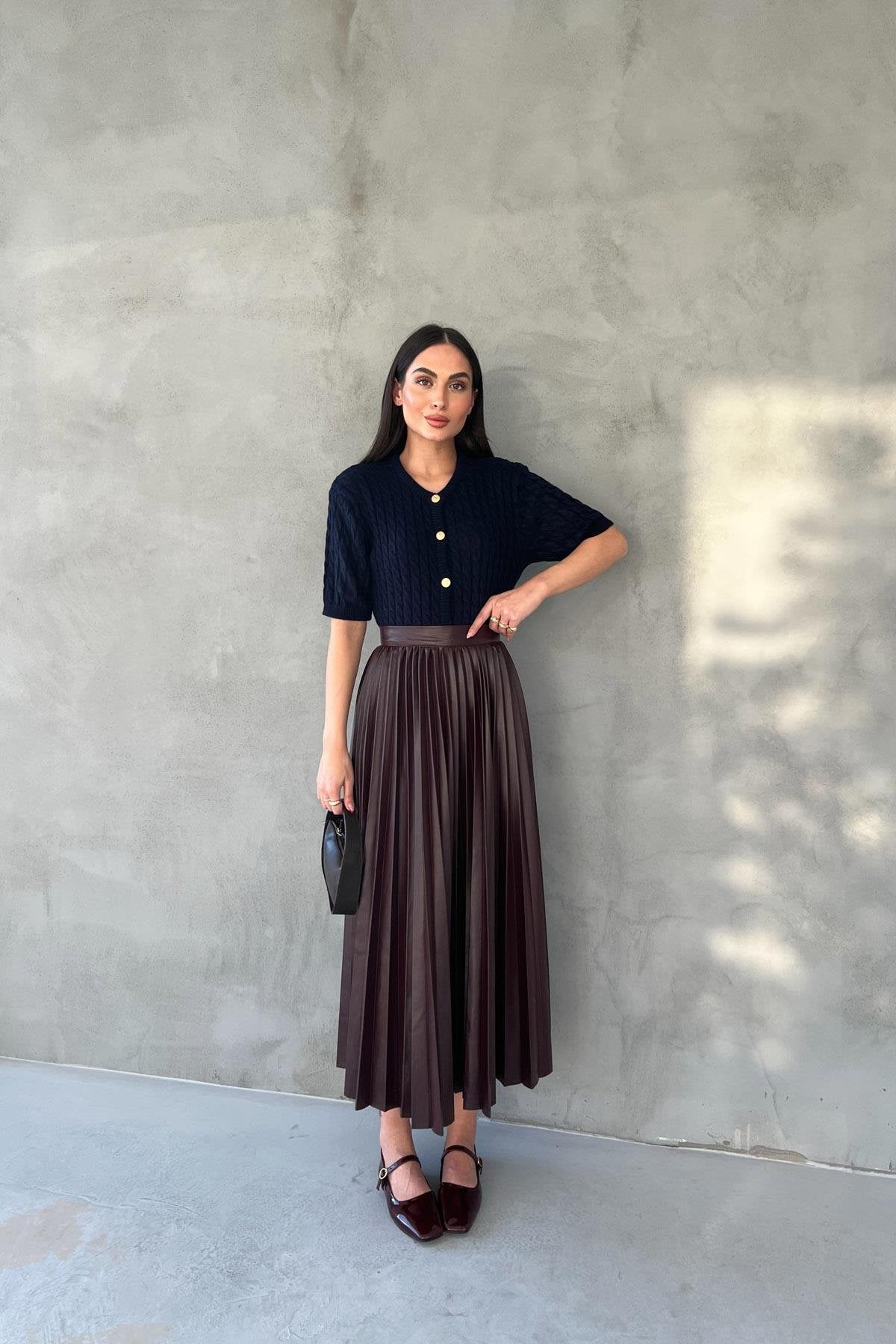 Bordo Pleated Midi Length Leather Skirt