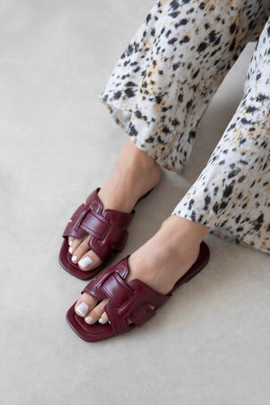 Huxx Claret Red Single Strap Casual Leather Slippers