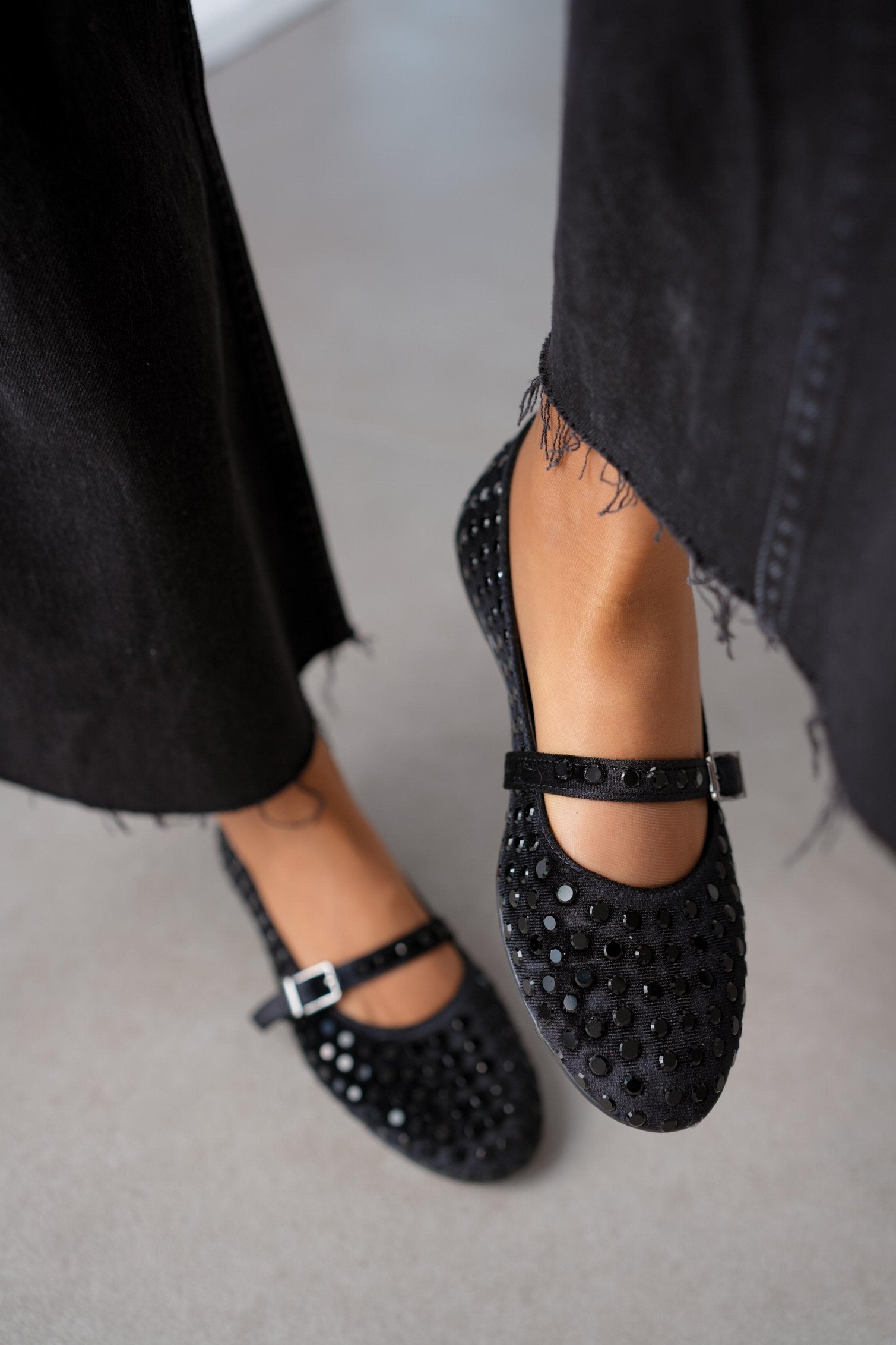 Caren Black Velvet Fabric Shiny Stud Detailed Ankle-Tie Women's Ballerinas