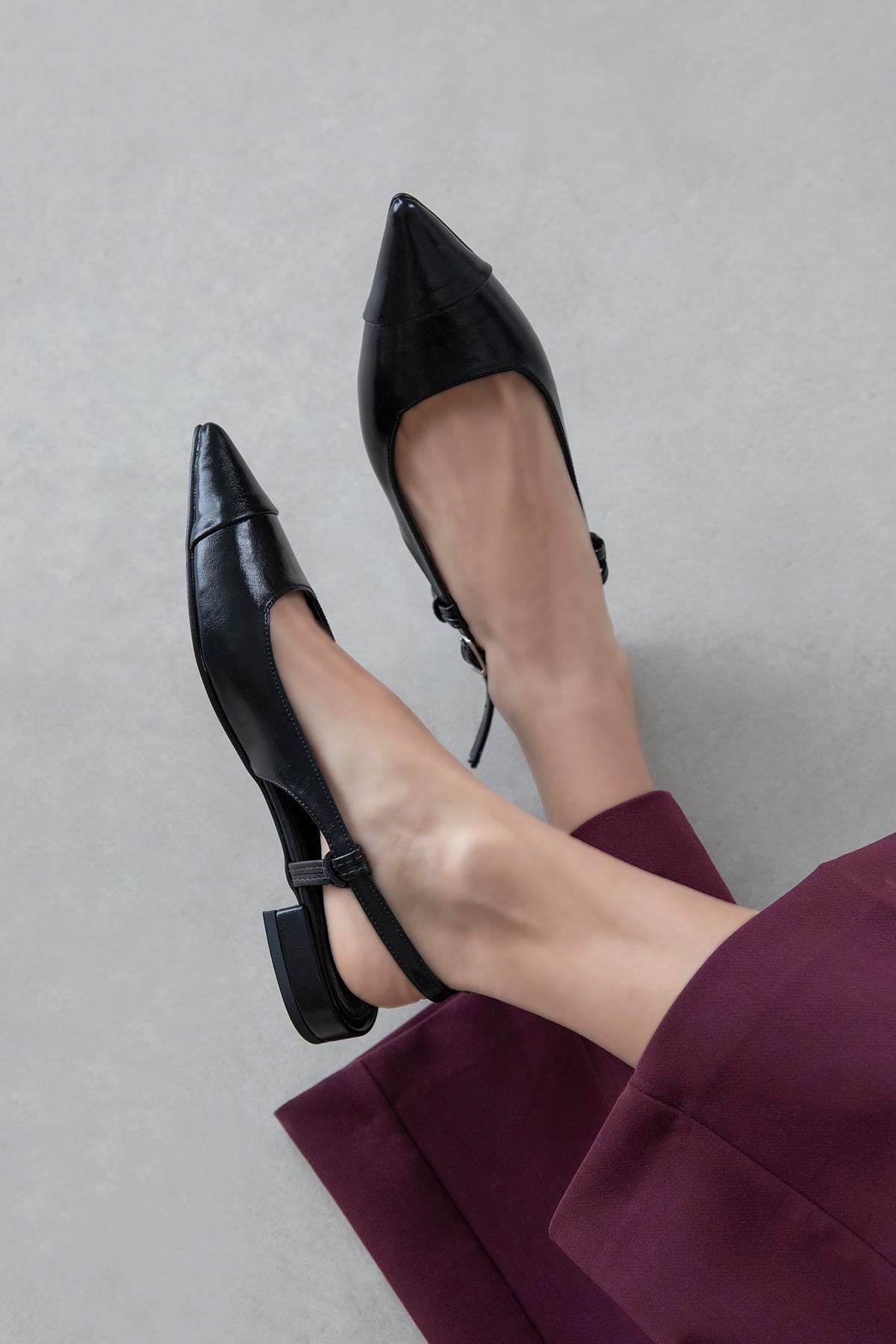 Hubert Women's High-Heeled Crinkle Leather Shoes - Black