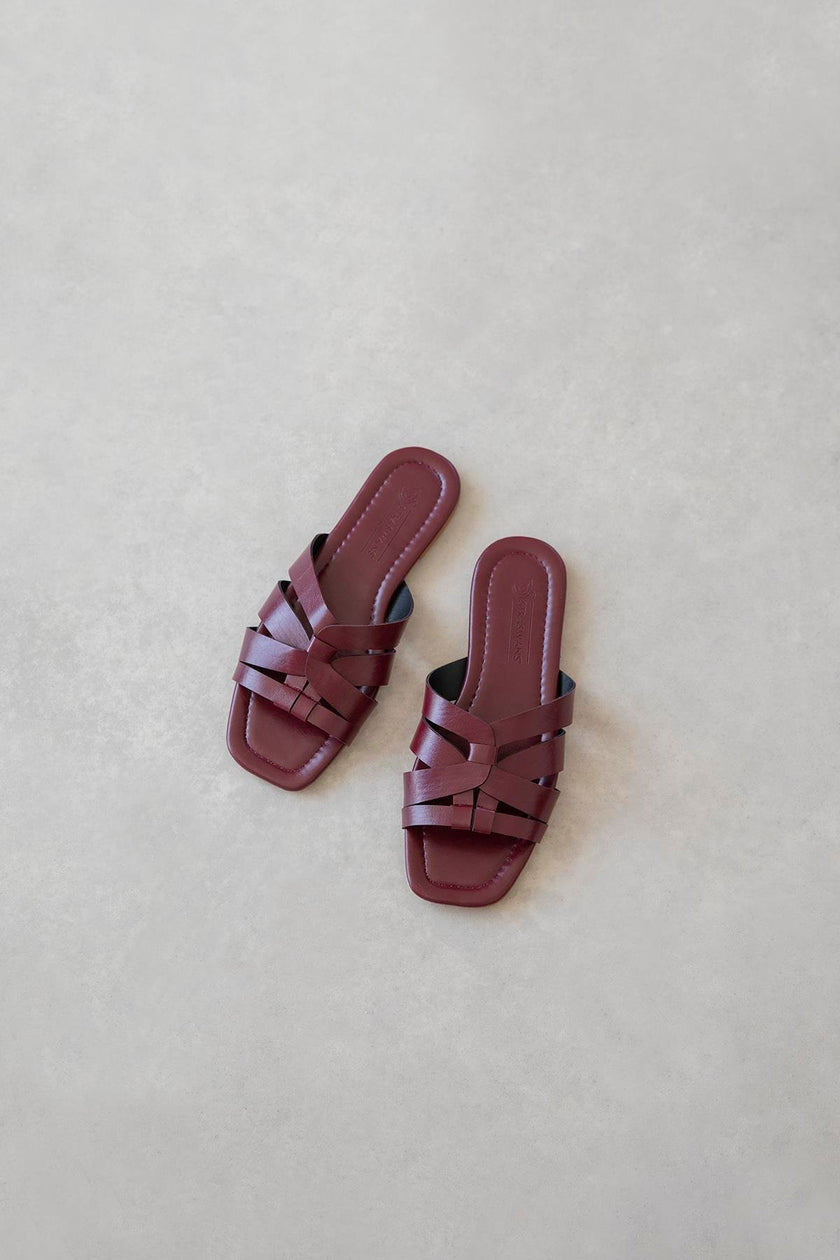 Luz Burgundy Casual Leather Slippers