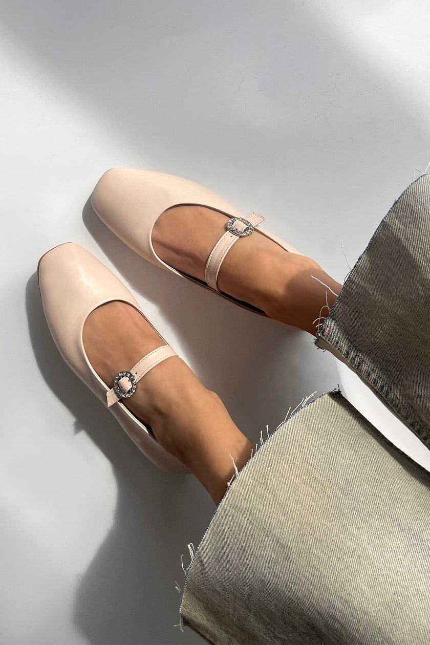 Berny Women's Belt Detail Leather Ballerina Beige