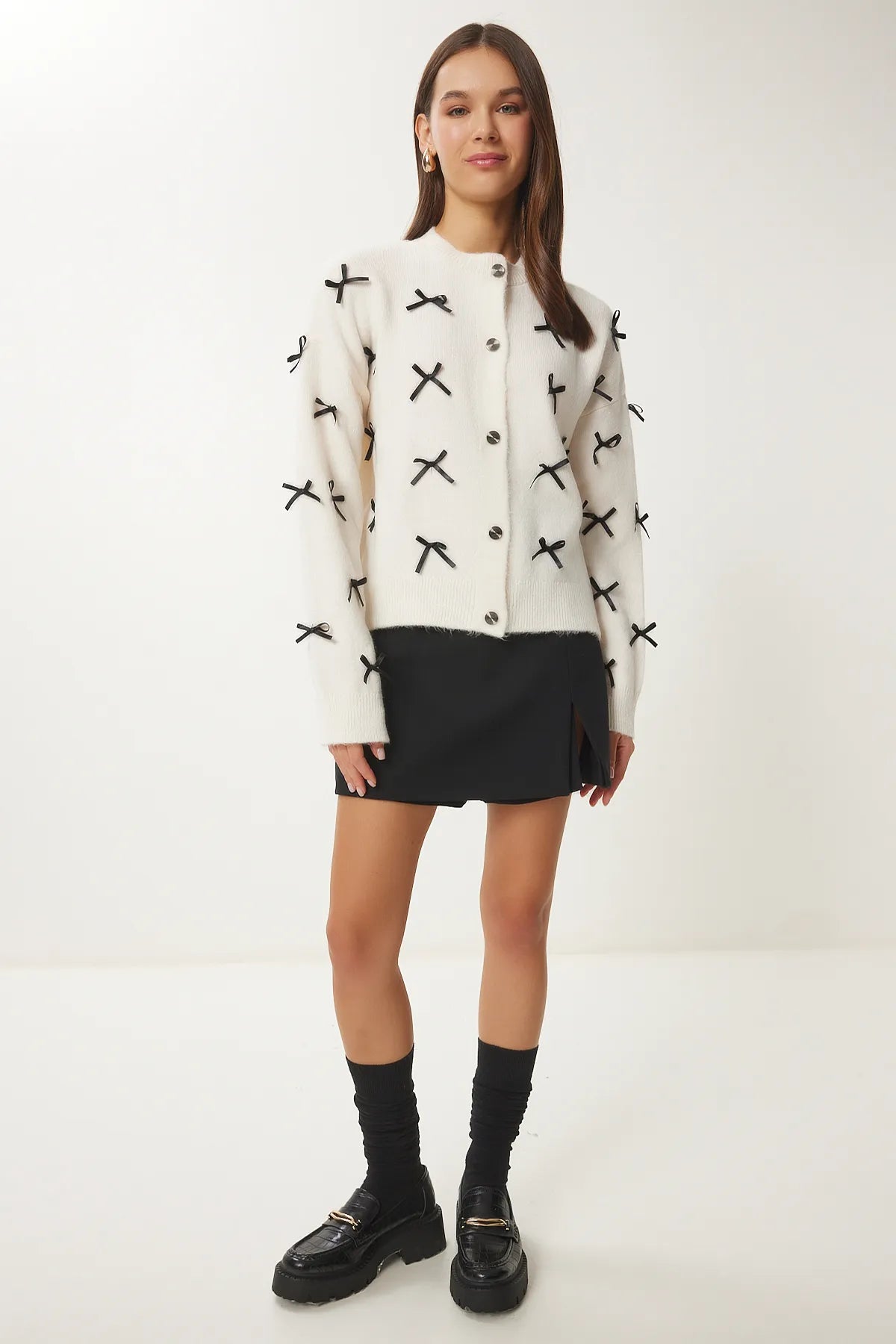 Crew Neck Bow Knit Cardigan