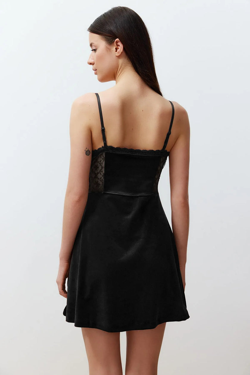 Black Soft Feel Lace Rope Strap Velvet Knitted Nightgown