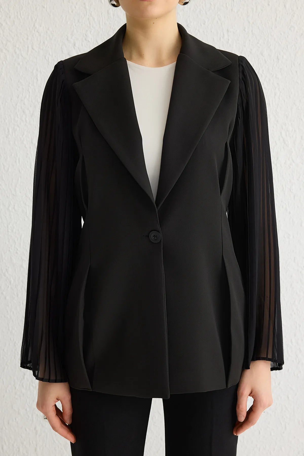 Black Chiffon Sleeves Fitted Woven Jacket