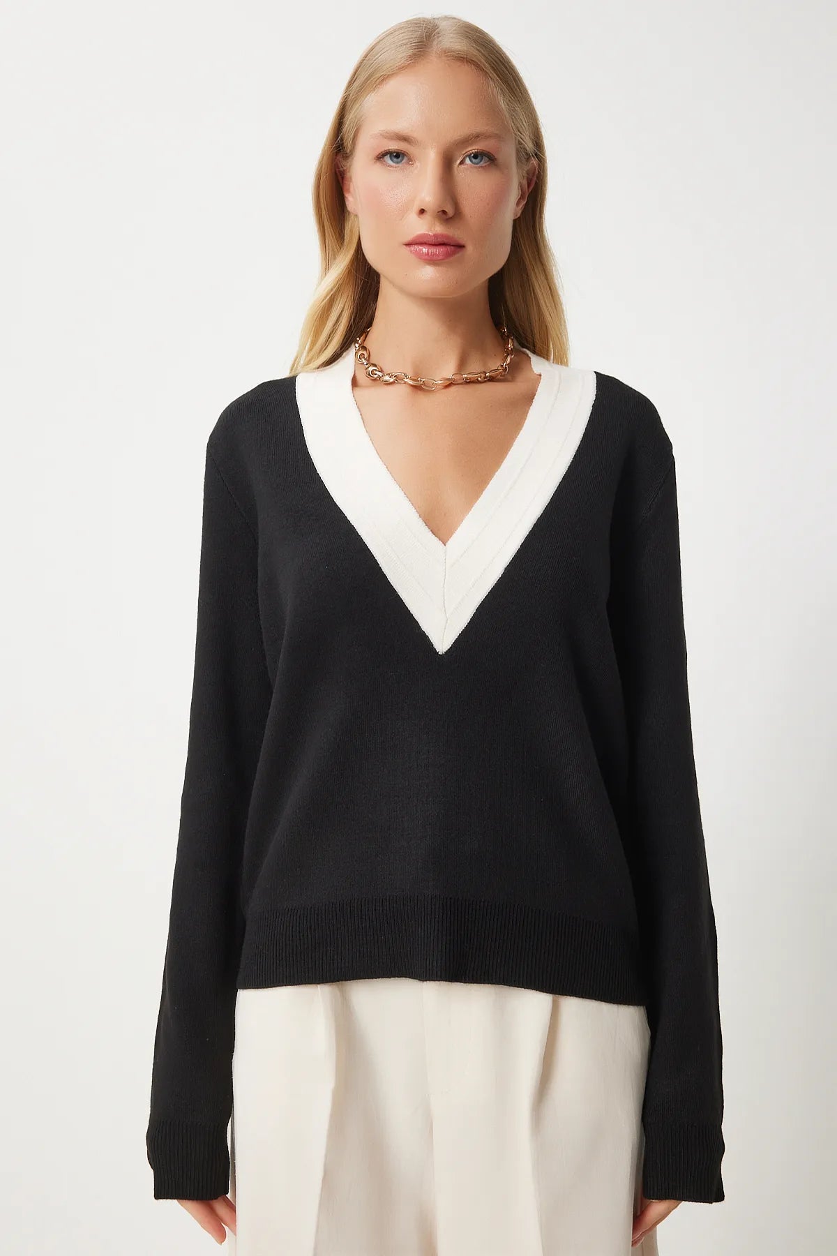 Black Contrast V Neck Knit Sweater