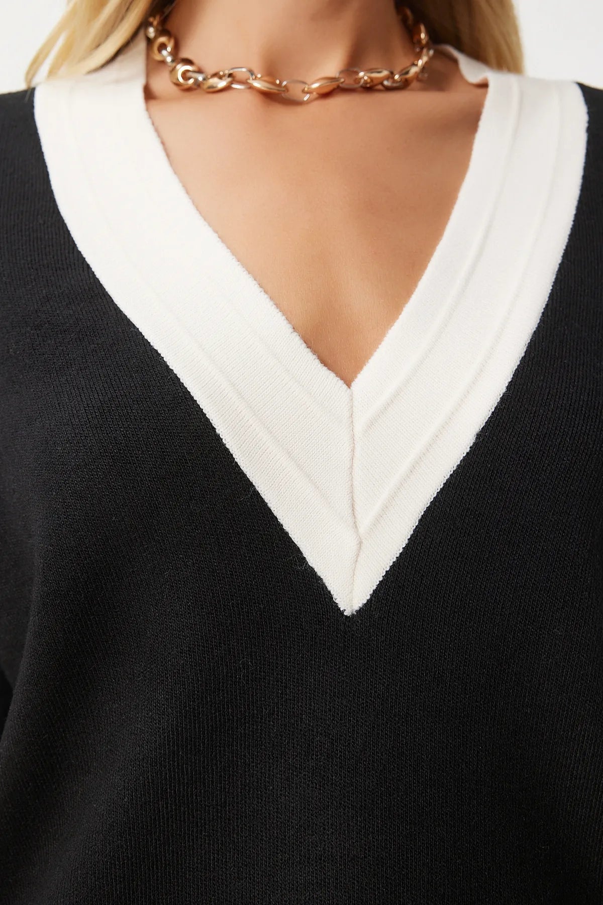 Black Contrast V Neck Knit Sweater