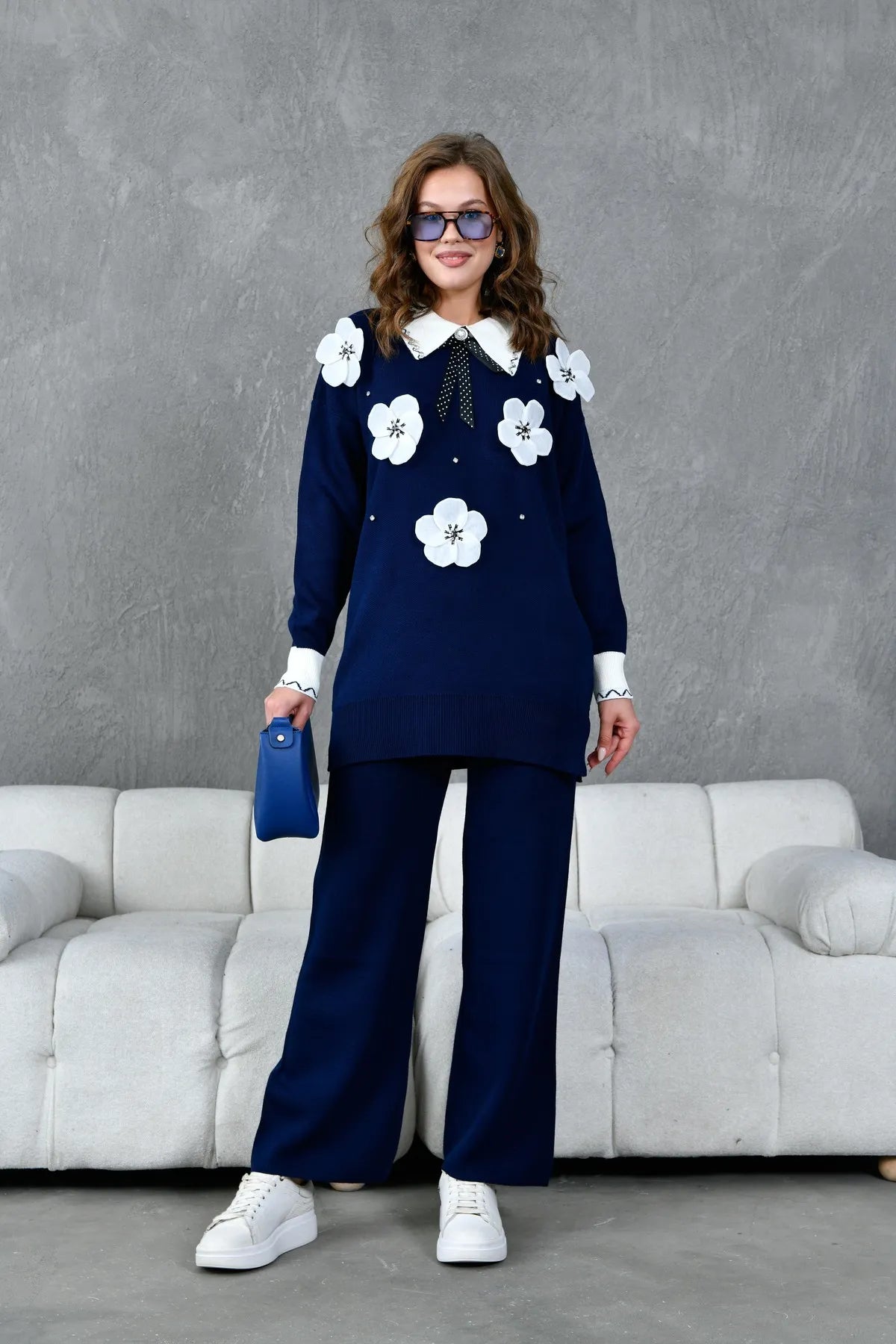 Flower and Stone Embellished Front Bow Ribbon Detailed Knitted Sweater and Trouser Set