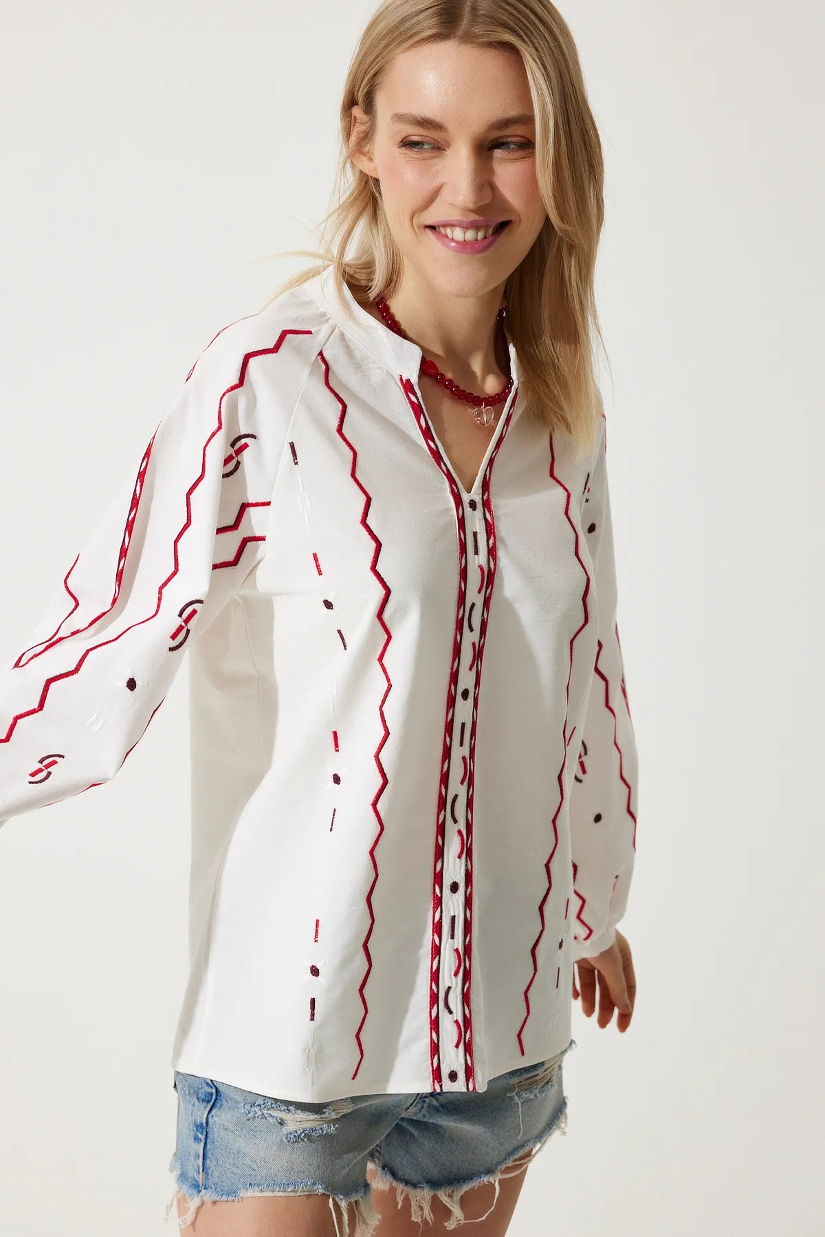 Embroidered Linen Surface Blouse