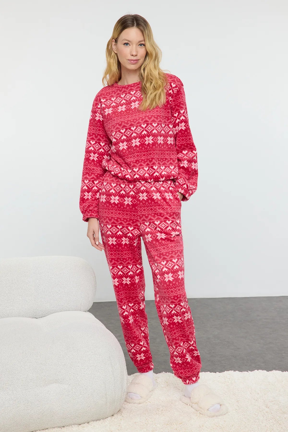 Red Winter Themed Winter Polar Knitted Pajama Set