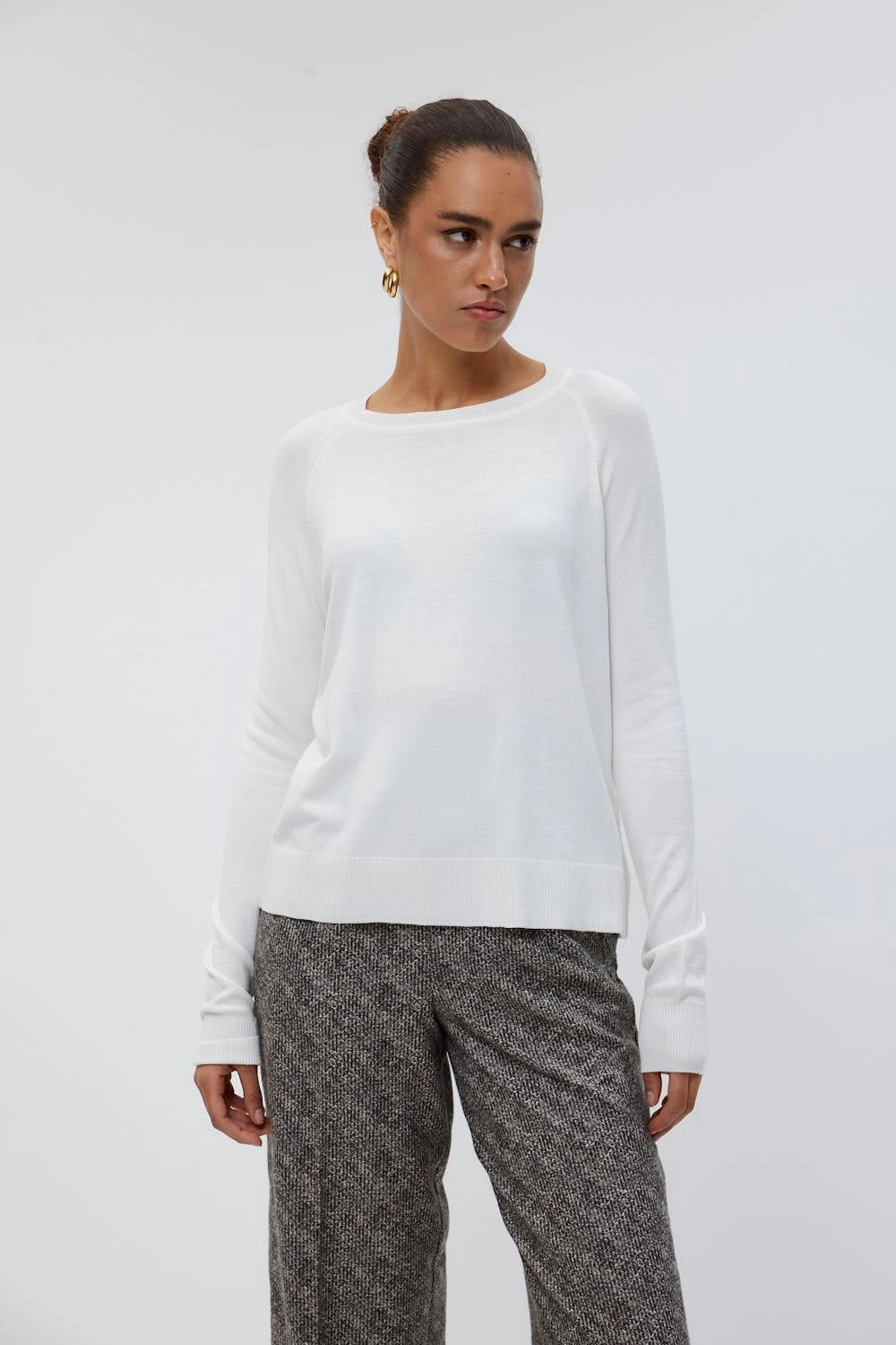 Crew Neck Basic Knitwear Ecru Women's Sweater