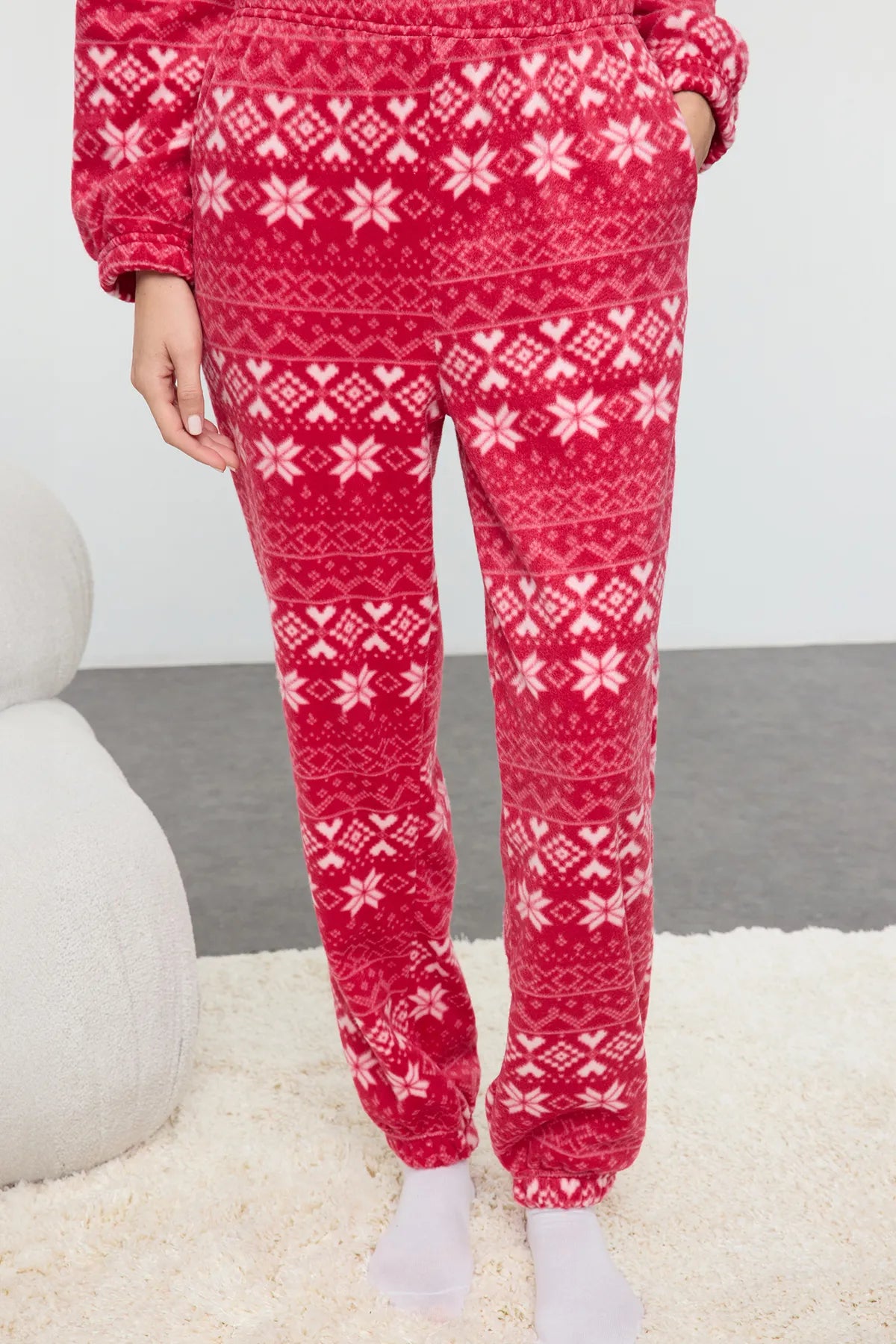 Red Winter Themed Winter Polar Knitted Pajama Set