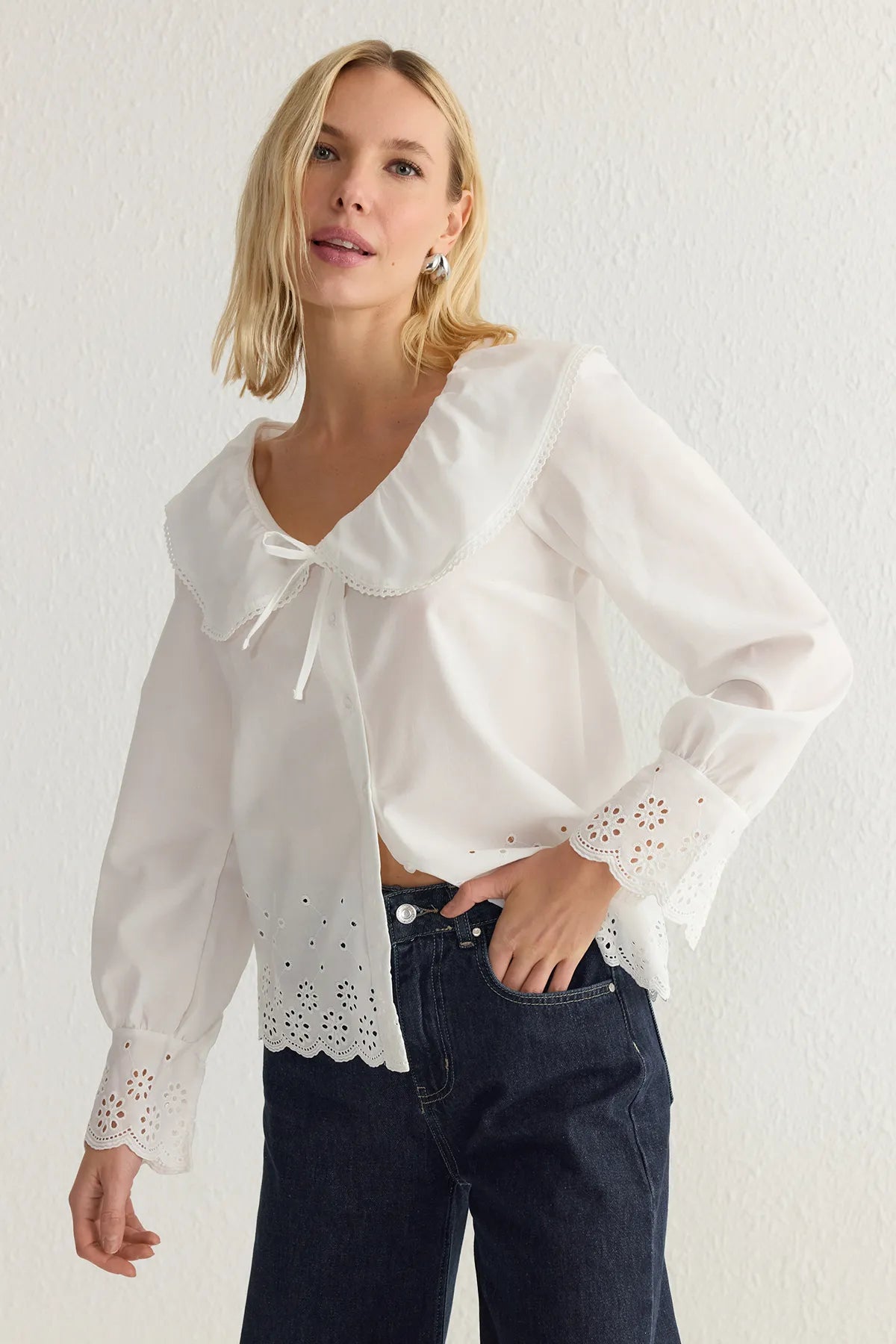 White Shirt with Embroidered Collar