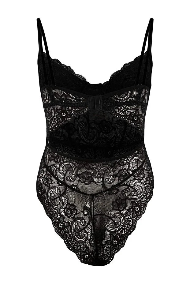 Black Lace Non-Padded Fitted Body