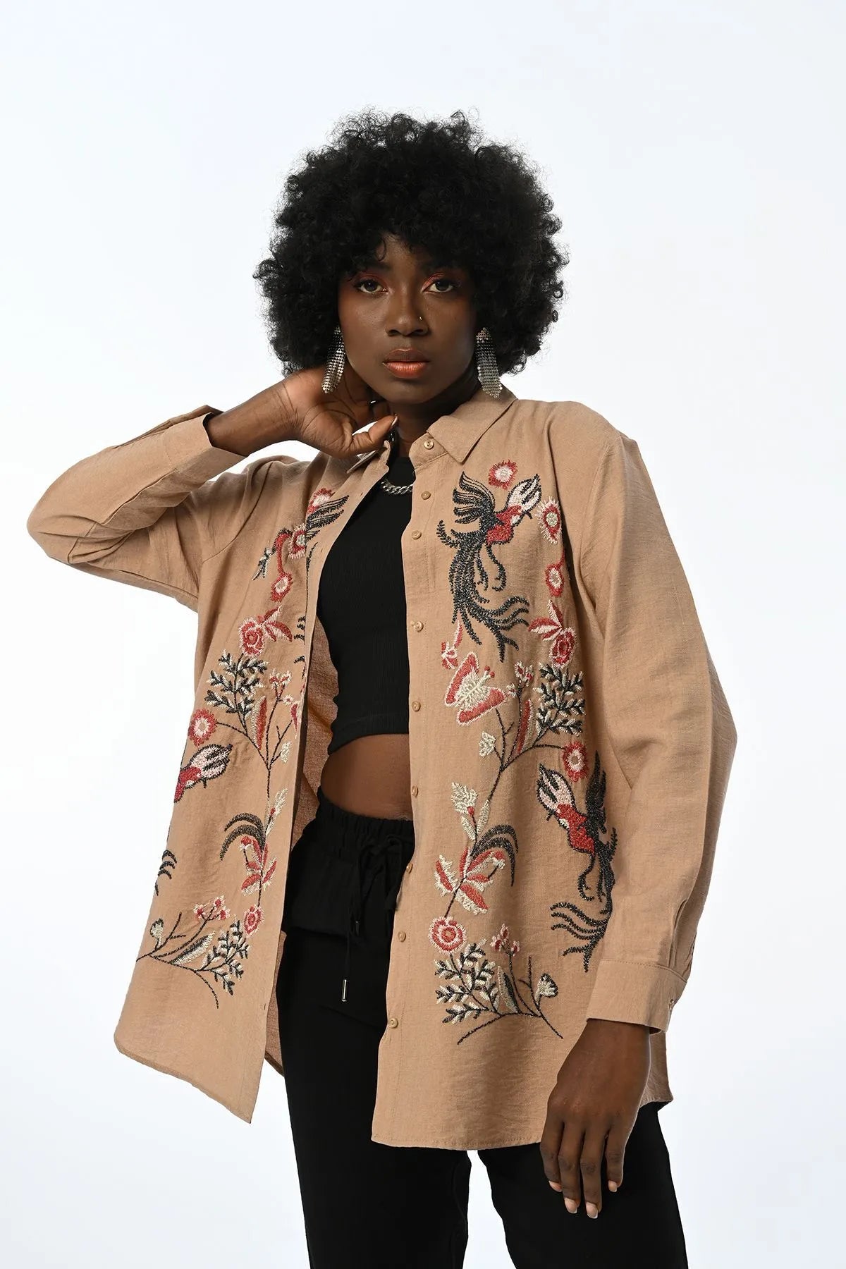 WOMEN'S FRONT EMBROIDERED OVERSIZE SHIRT