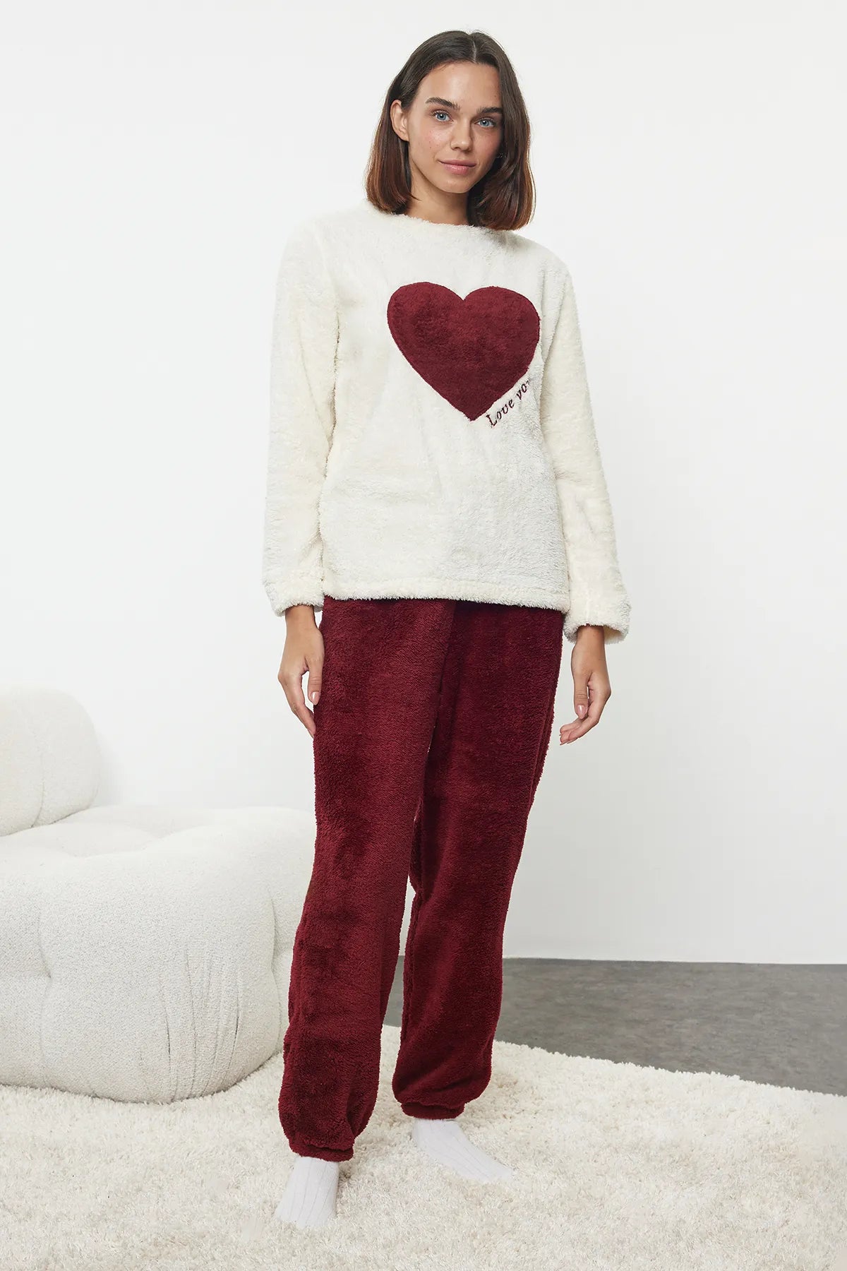 Offwhite-Burgundy Heart Wellsoft Winter Knitted Pajama Set