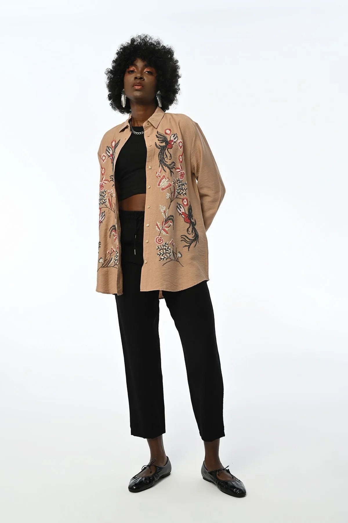 WOMEN'S FRONT EMBROIDERED OVERSIZE SHIRT