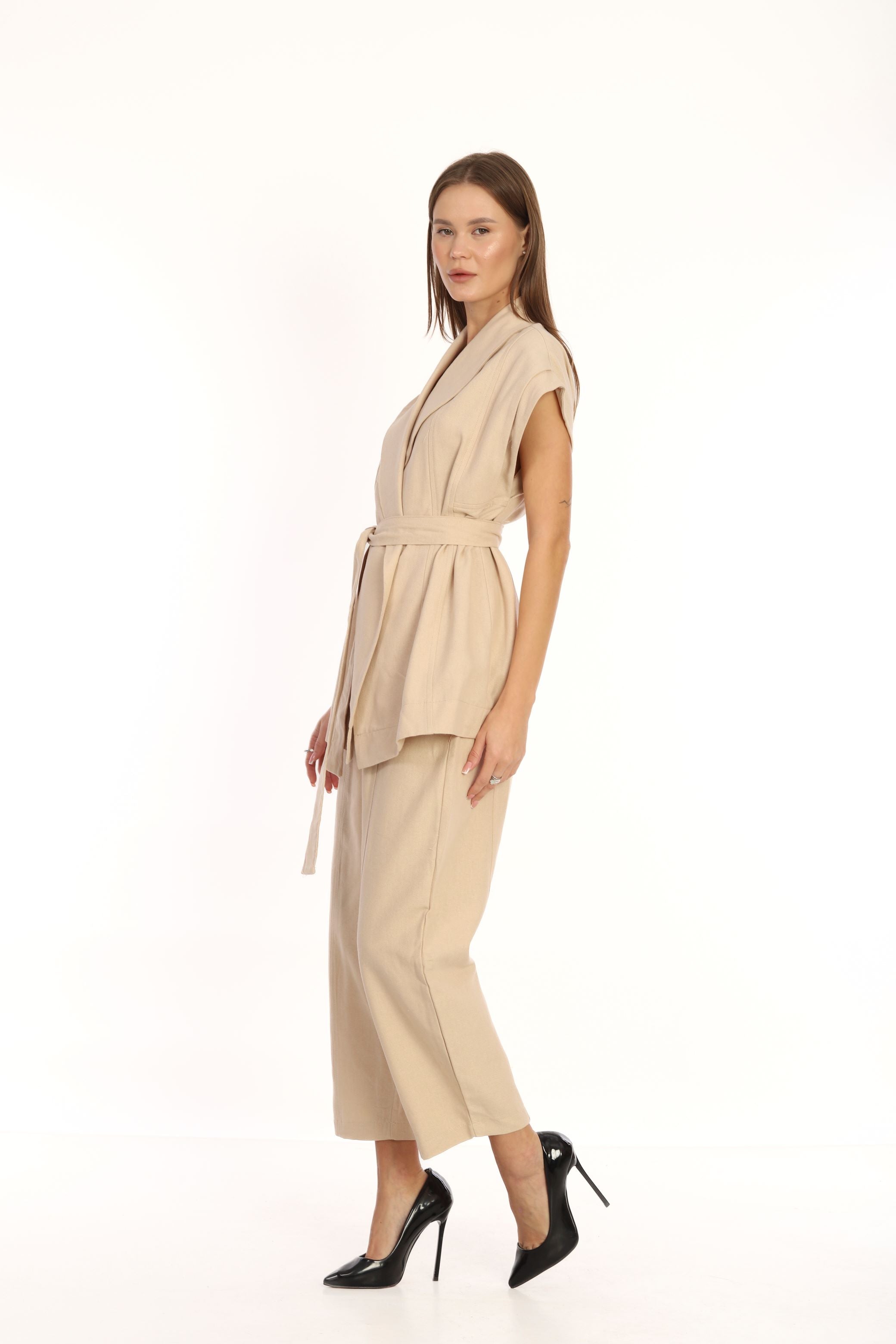 Juno Vest Belted Suit Beige