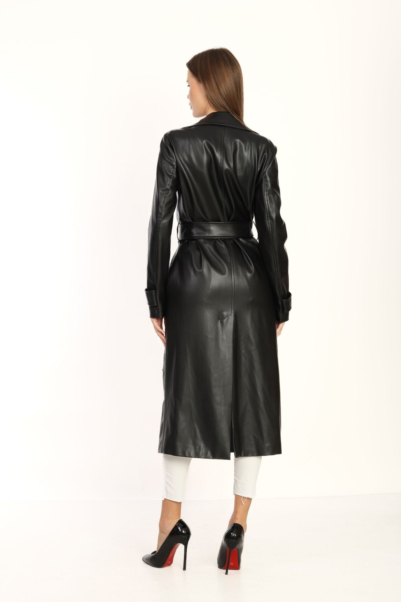 5- معطف اسود نسائي جلد طويل بصميم فريد مع حزام - Black Double breasted Collar Silver Detailed Design Leather Coat