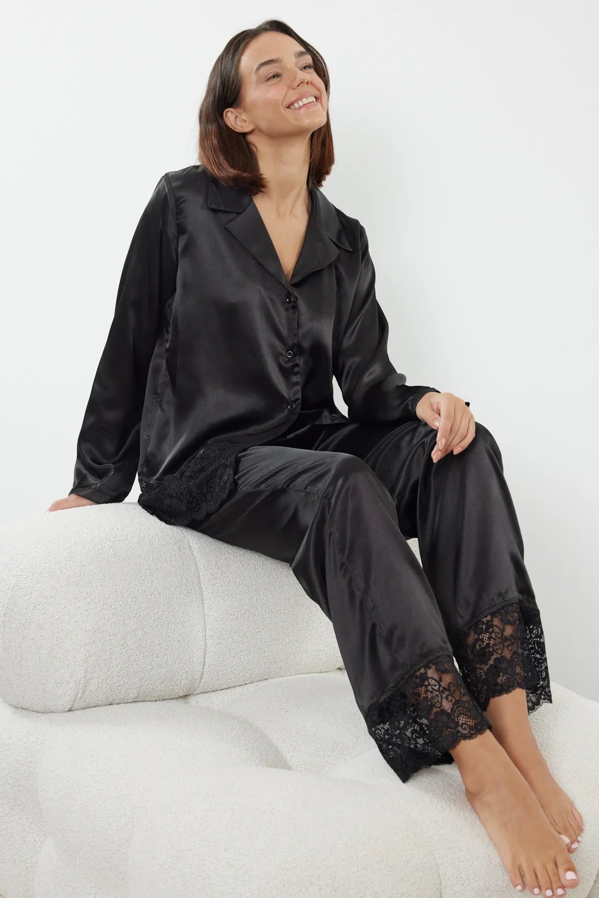 Black Lace Detail Satin Woven Pajama Set - Lebbse