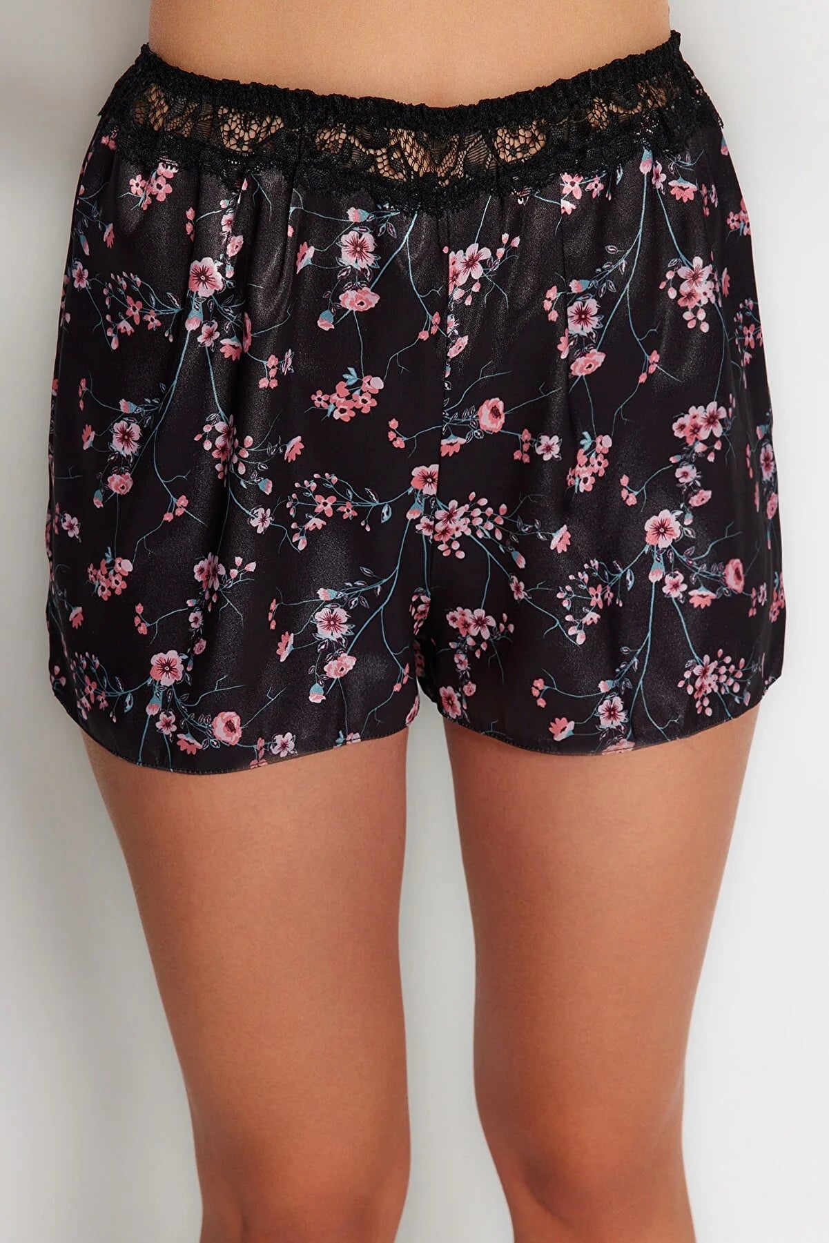 Black Satin Floral Lace Detailed Undershirt - Shorts Woven Pajama Set - Lebbse