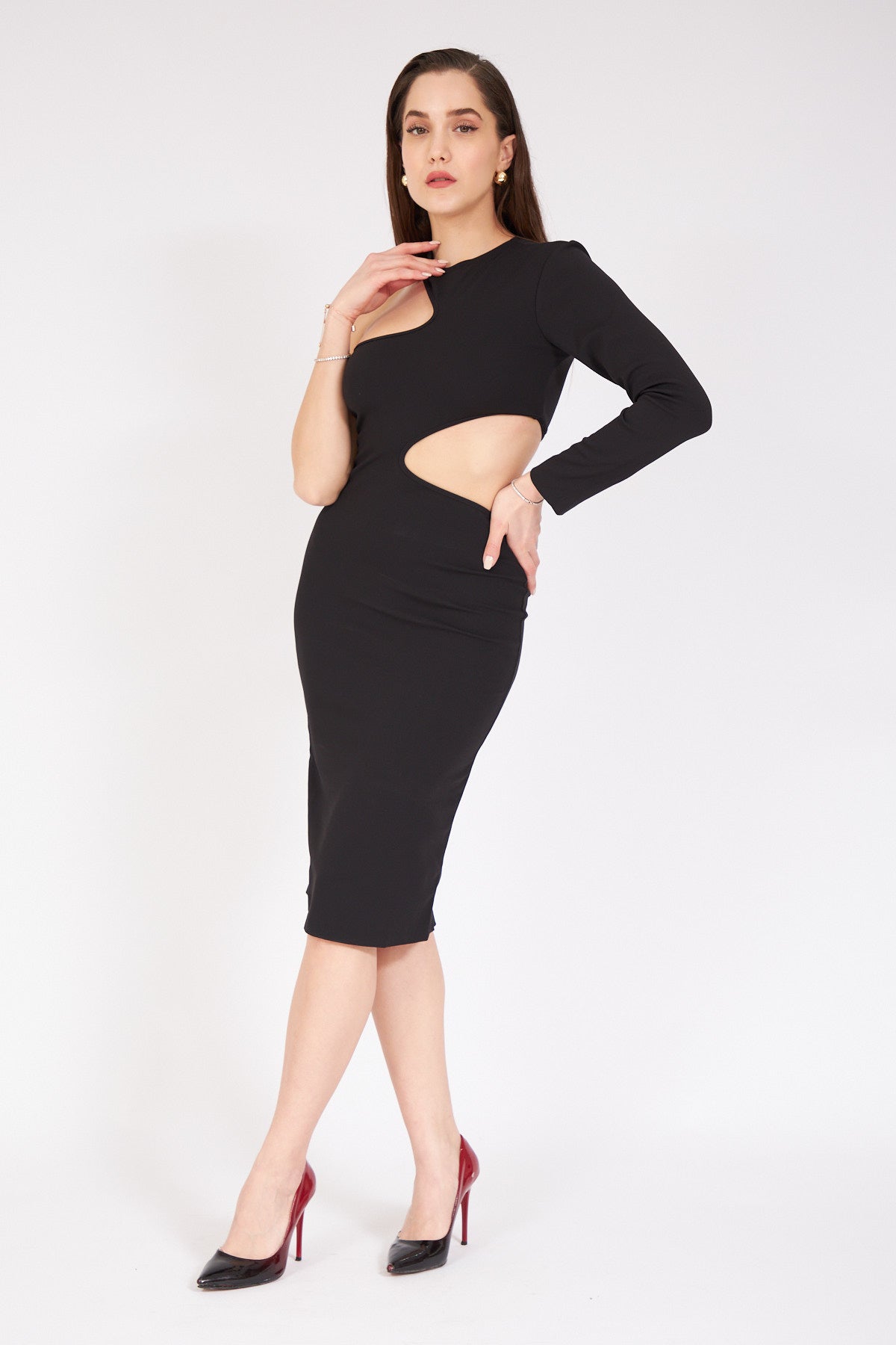 Black Shoulder And Waist Low-cut Dress - Lebbse