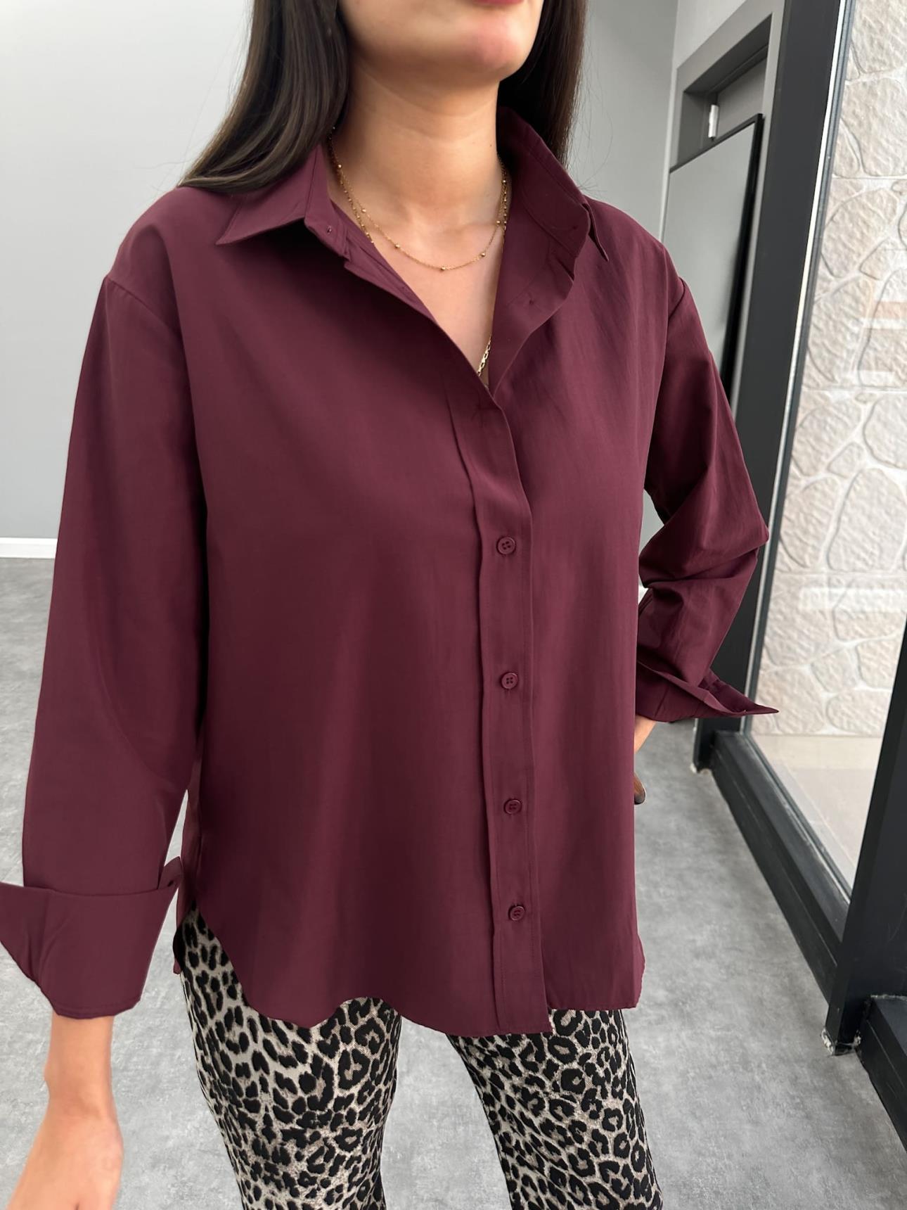 3- قميص نسائي خمري بيسك طويل - Bordo Oval Cut Shirt