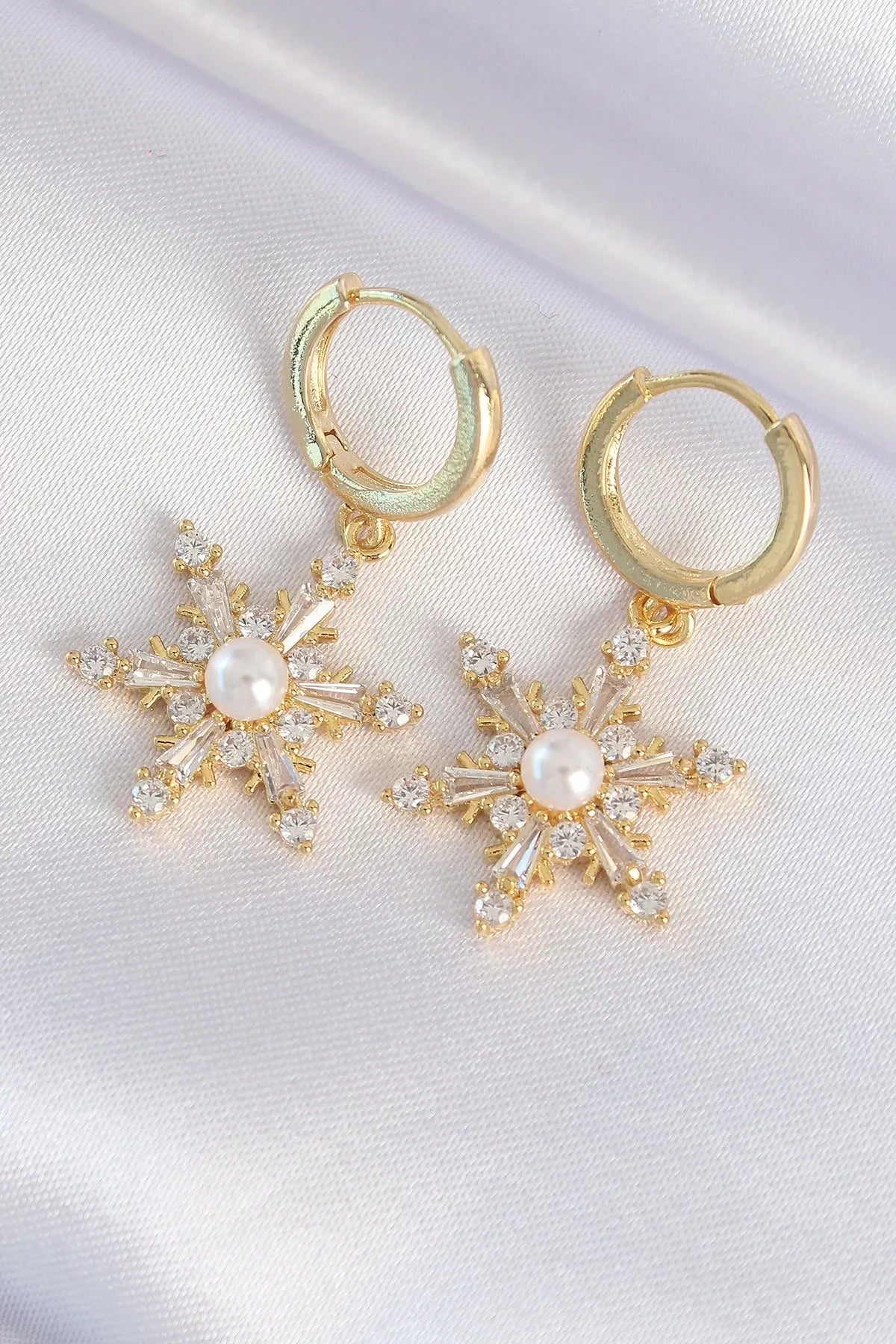 Brass Gold Color Pearl Detail Zircon Stone Star Earrings - Lebbse