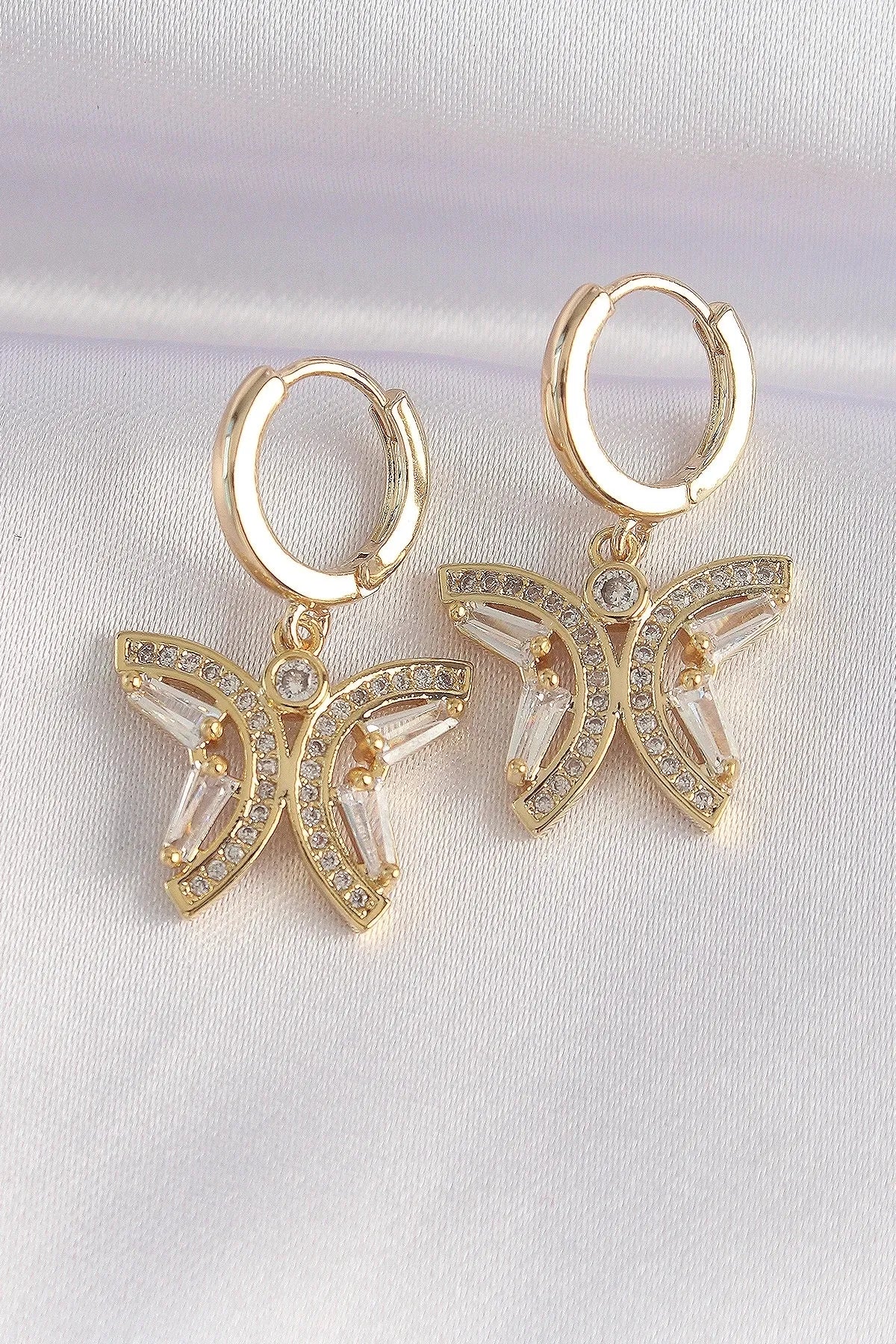 Brass Gold Color Zircon Stone Butterfly Design Earring - Lebbse