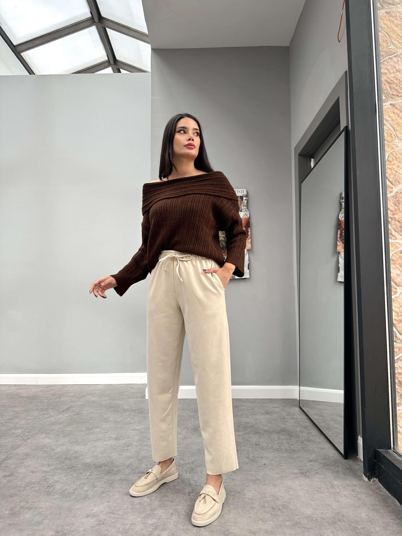 Cream Elastic Waist Suede Trousers - Lebbse