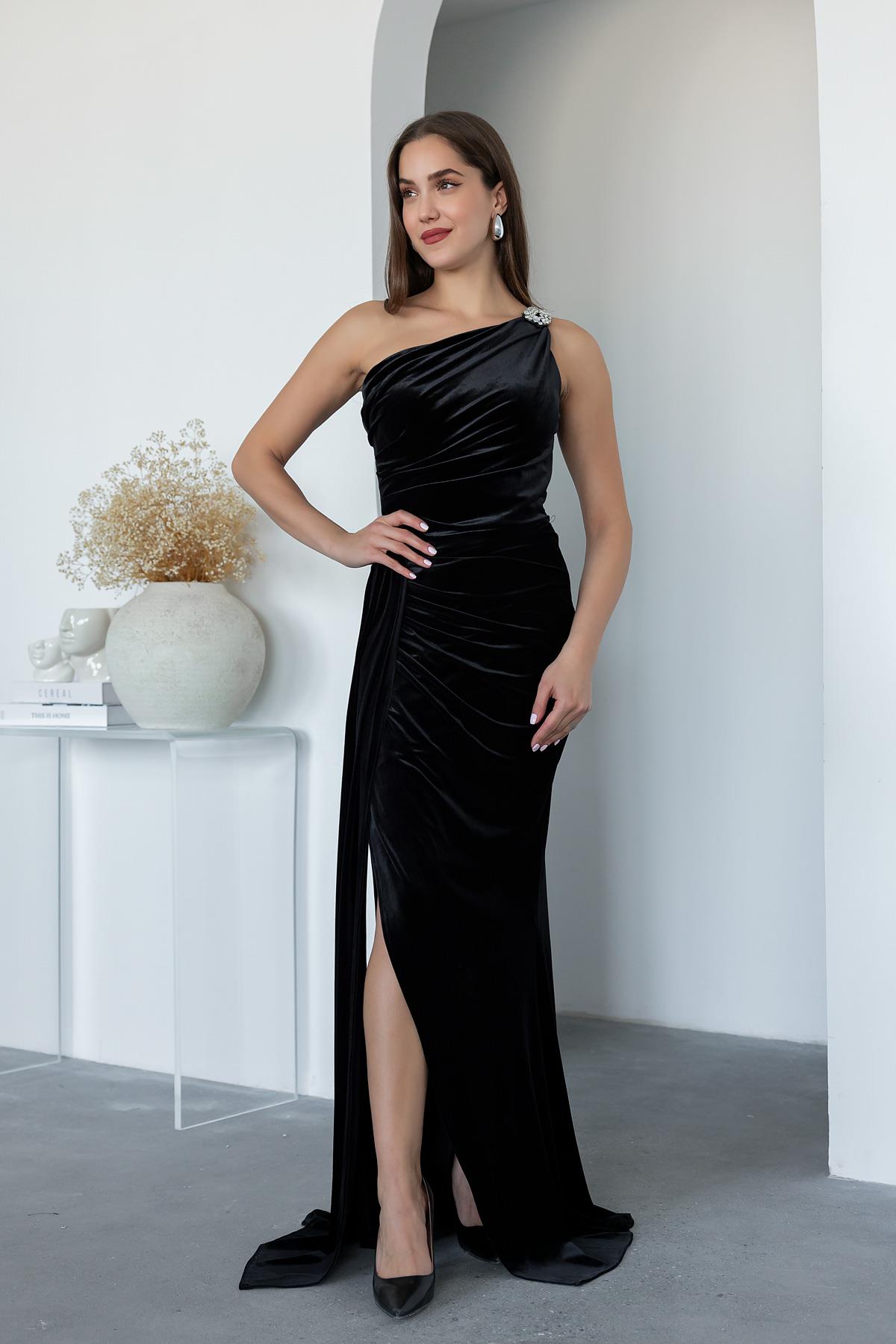 Shoulder Stoned Long Velvet Evening Dress - BLACK