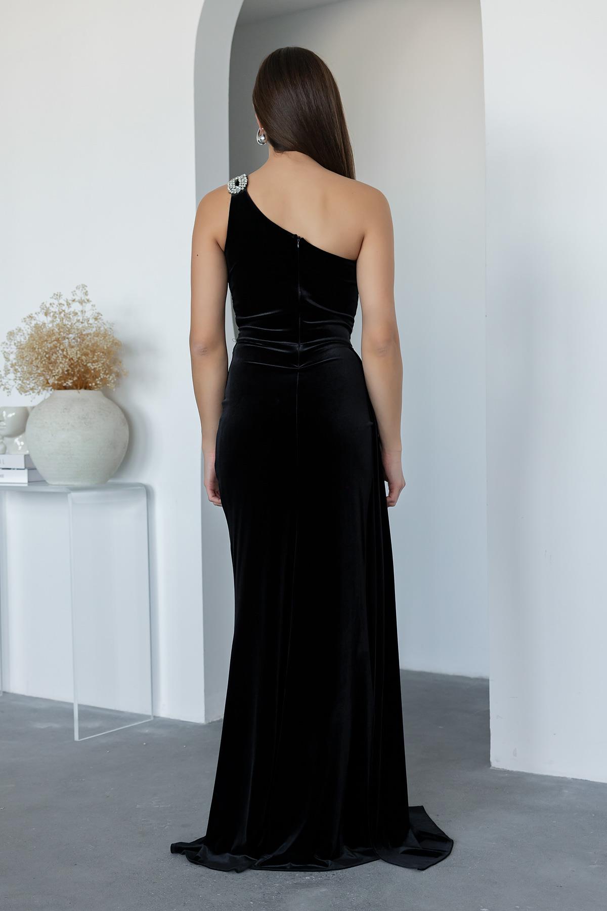 Shoulder Stoned Long Velvet Evening Dress - BLACK