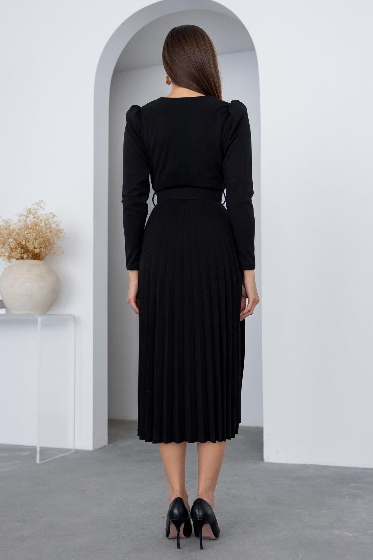 Pleated Skirt Midi Dress - BLACK