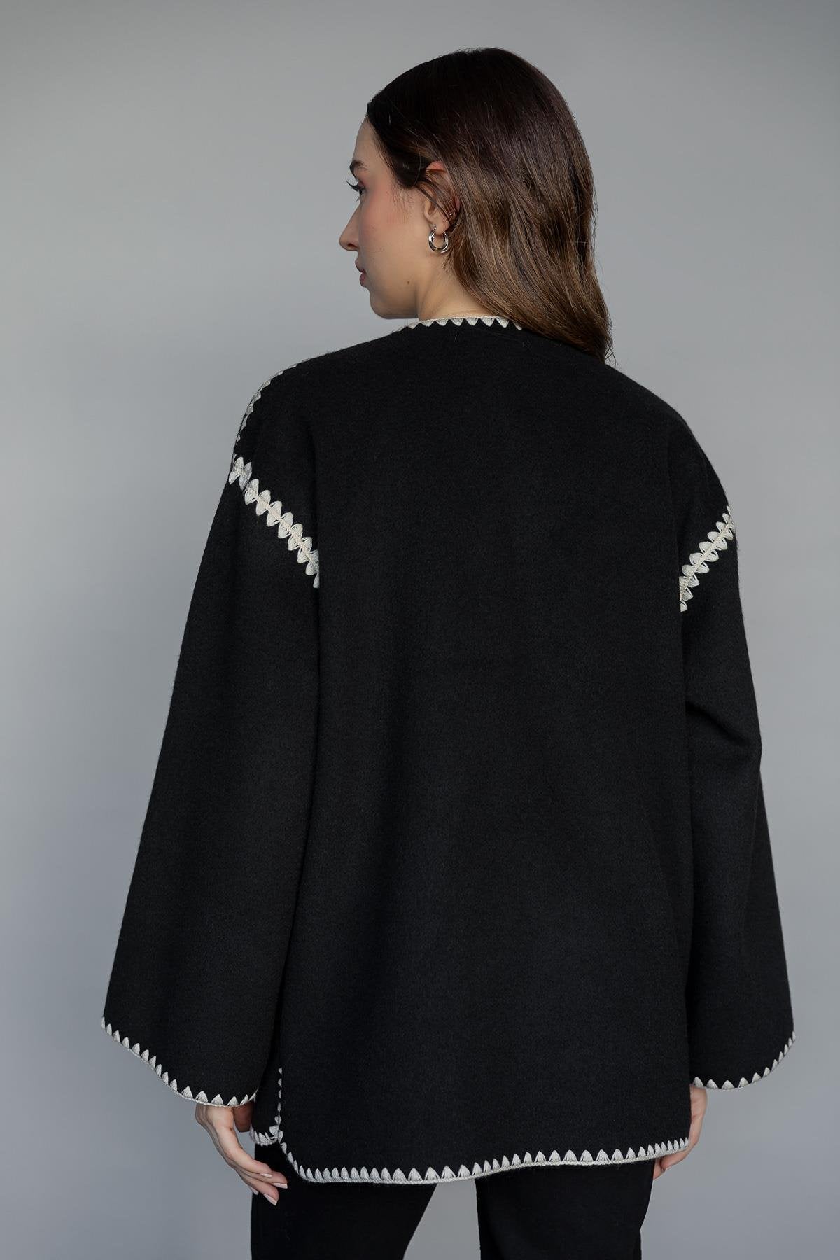 Embroidered Cashmere Jacket - BLACK - Lebbse