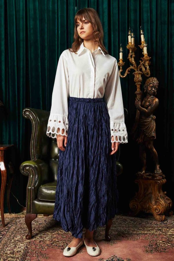 3- قميص نسائي ذو اكمام مطرزة باللون البيج - Embroidery Detailed Shirt Ecru