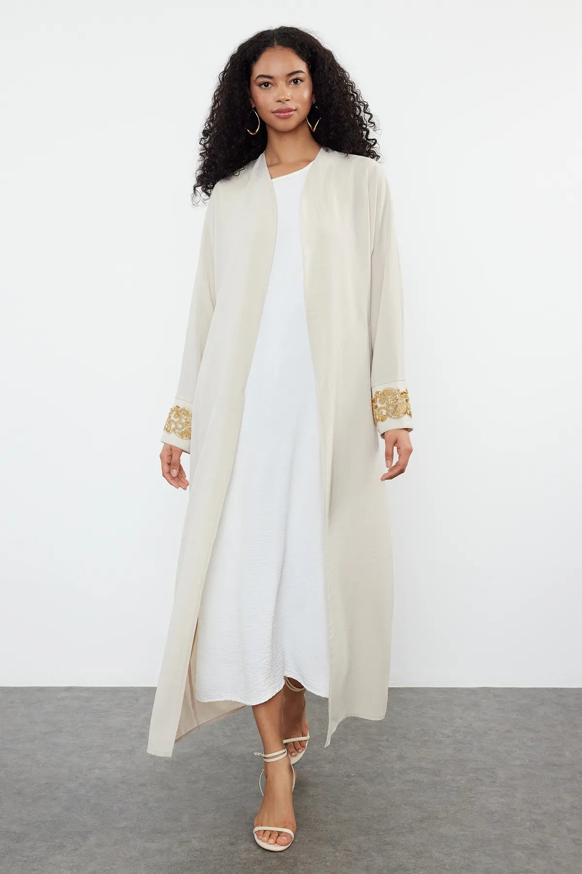 Beige Stone Embroidery Accessory Detailed Woven Cape &amp; Abaya