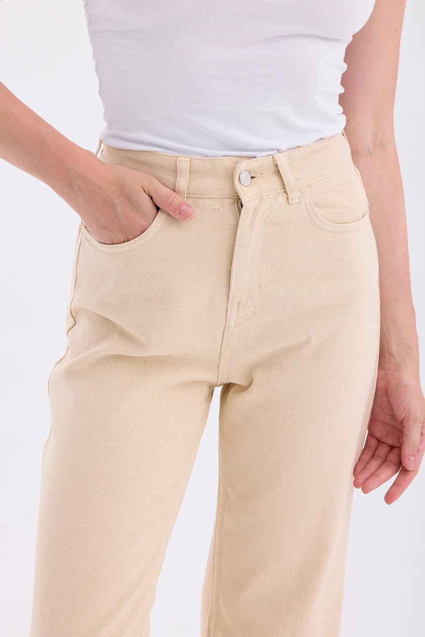 3- بنطلون جينز نسائي مع ريش بيج فاتح - feathers Light Beige Jean Trousers