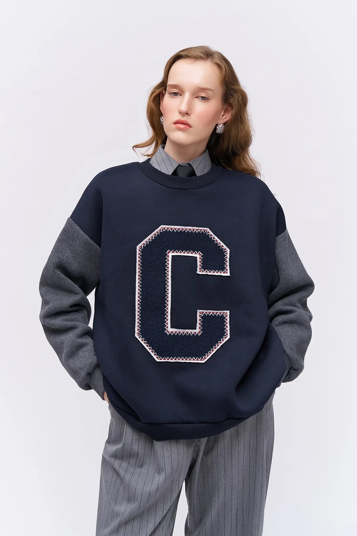 Felt Print Detailed Sweatshirt Navy Blue - Lebbse