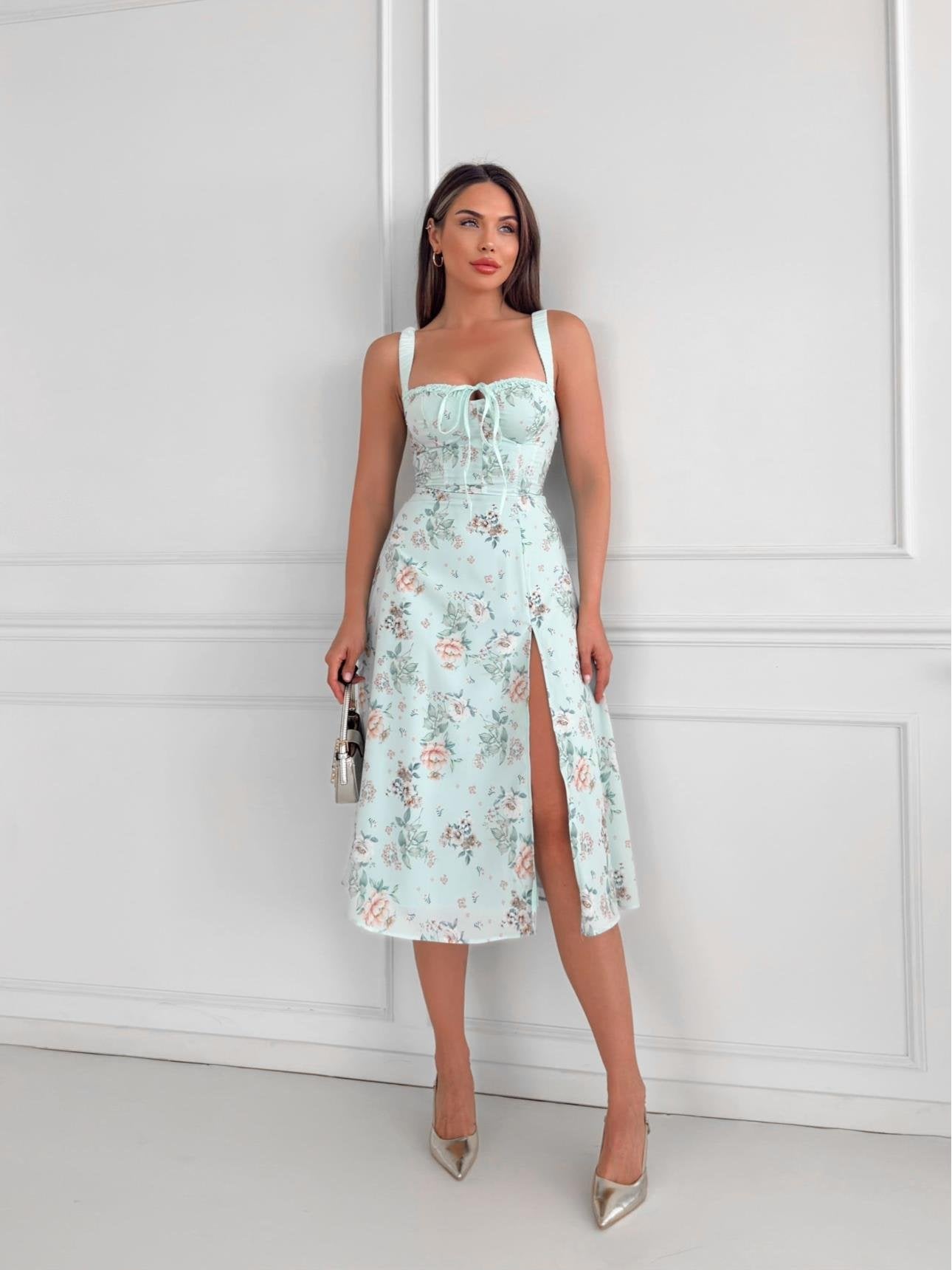 FLORAL DRESS WITH ELASTIC SHOULDERS - Lebbse