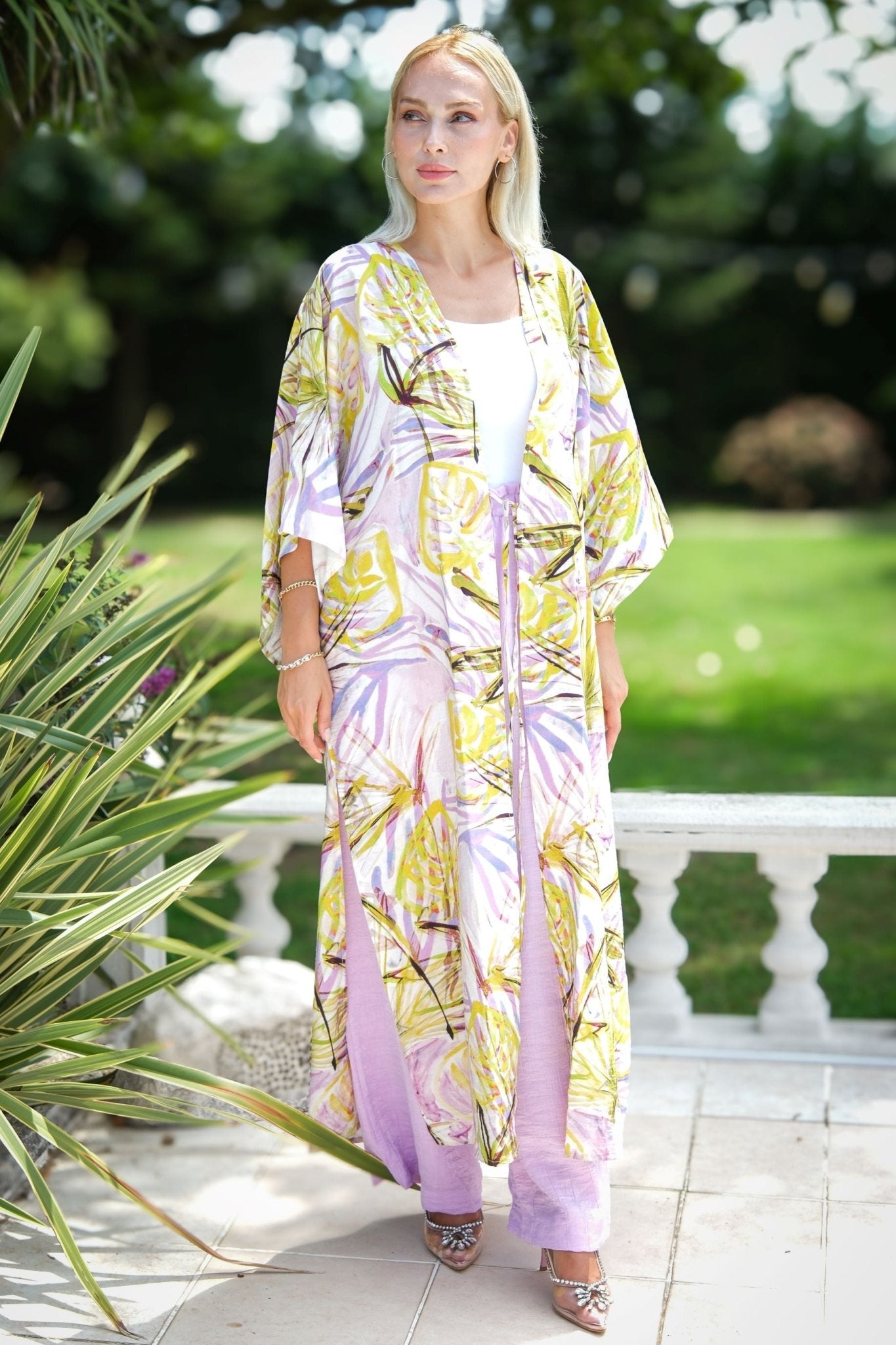 Flower Detailed Kimono Purple | November Vibes | Lebbse Flower Detailed Kimono Purple | November Vibes | Lebbse