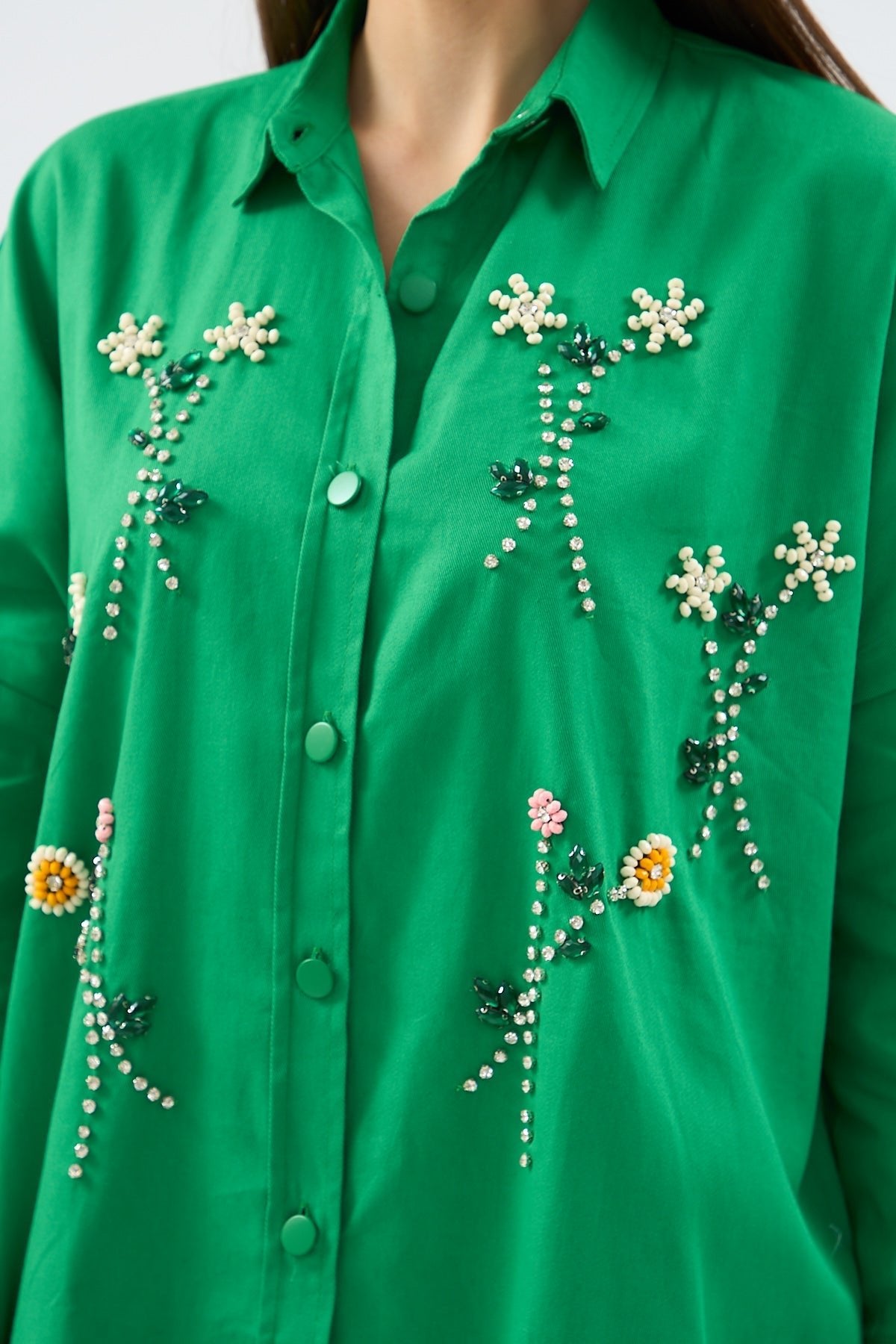 2- قميص نسائي كبير الحجم بحجر مصنوع يدويا - Handcrafted Stone Oversized Shirt