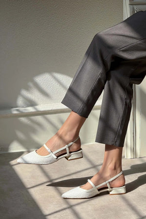 X-HARMONY WHITE KILIM BELT DETAIL POINTED TOE LOW-HEEL WOMEN'S BALLERINA