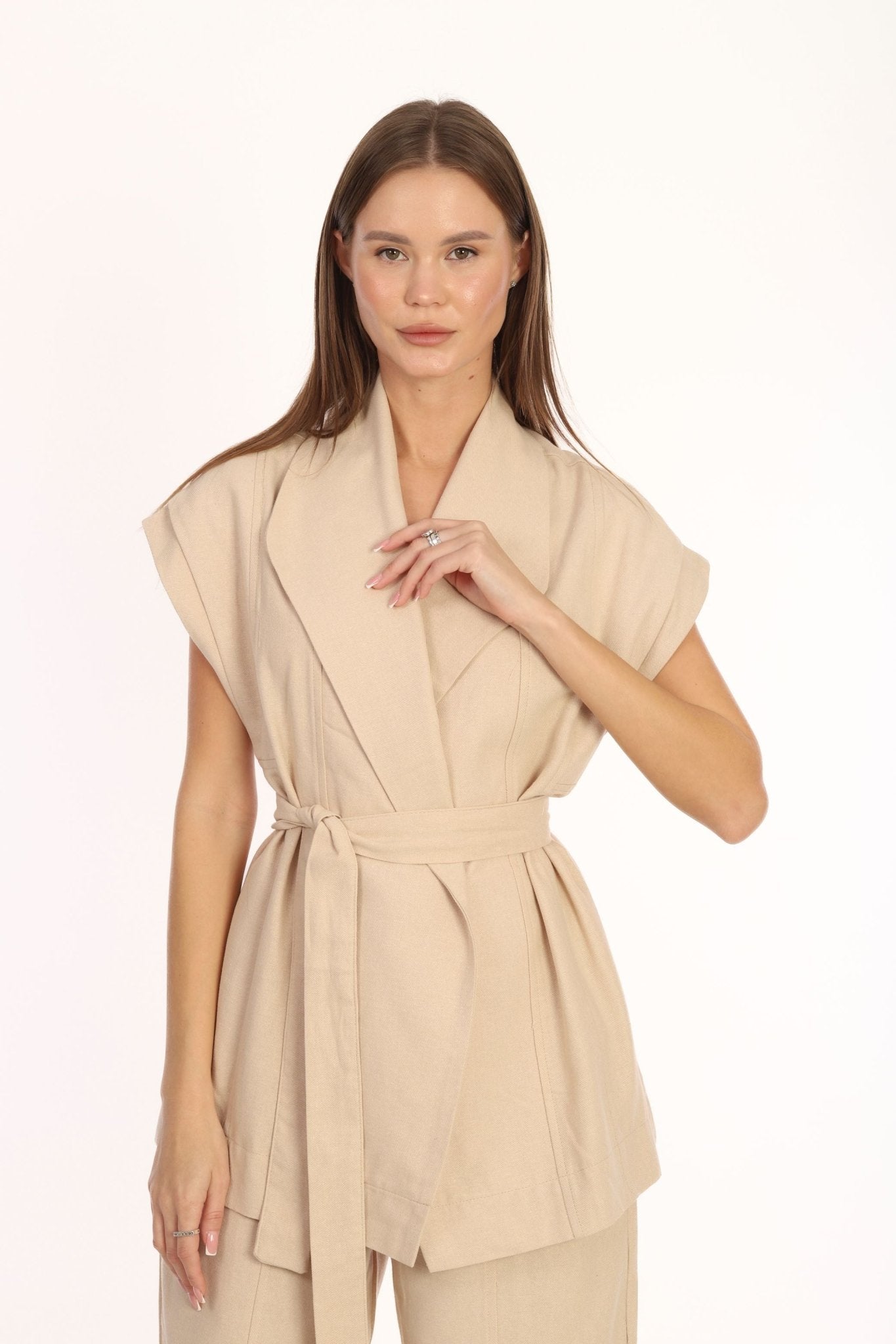 Juno Vest Belted Suit Beige - Lebbse