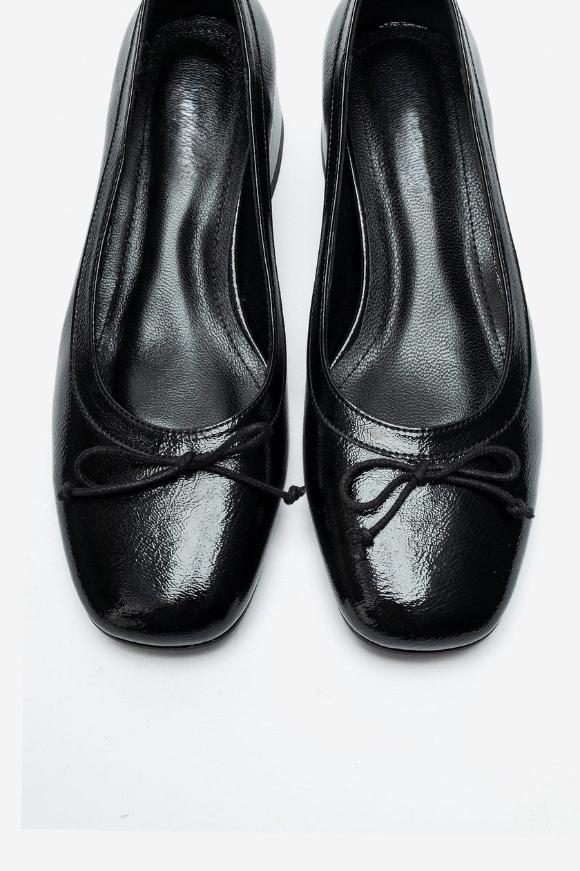 Gipsy – Black Crinkled Patent Bow Detail Block Heel Shoes