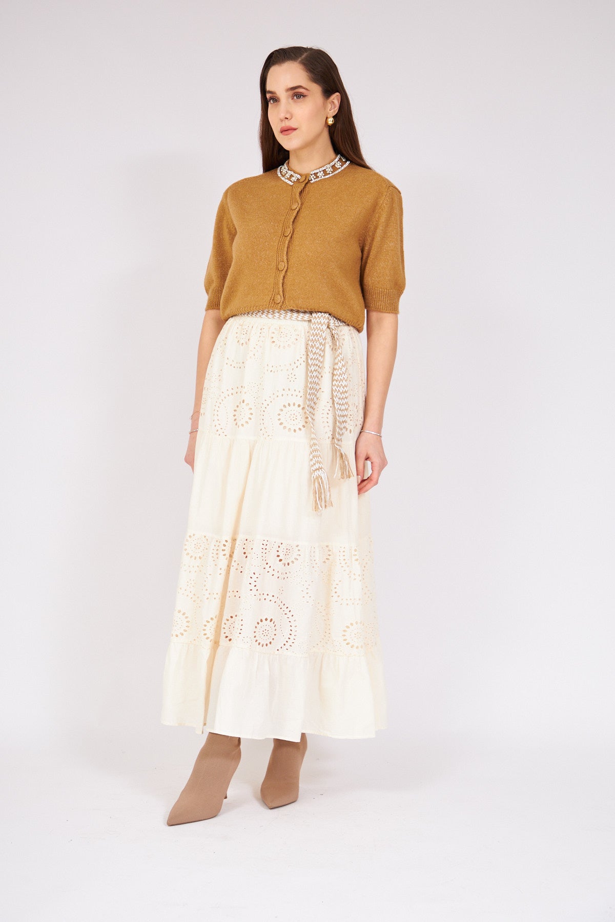 Lace Detailed Skirt Cream | November Vibes | Skirt | Lebbse Lace Detailed Skirt Cream | November Vibes | Skirt | Lebbse