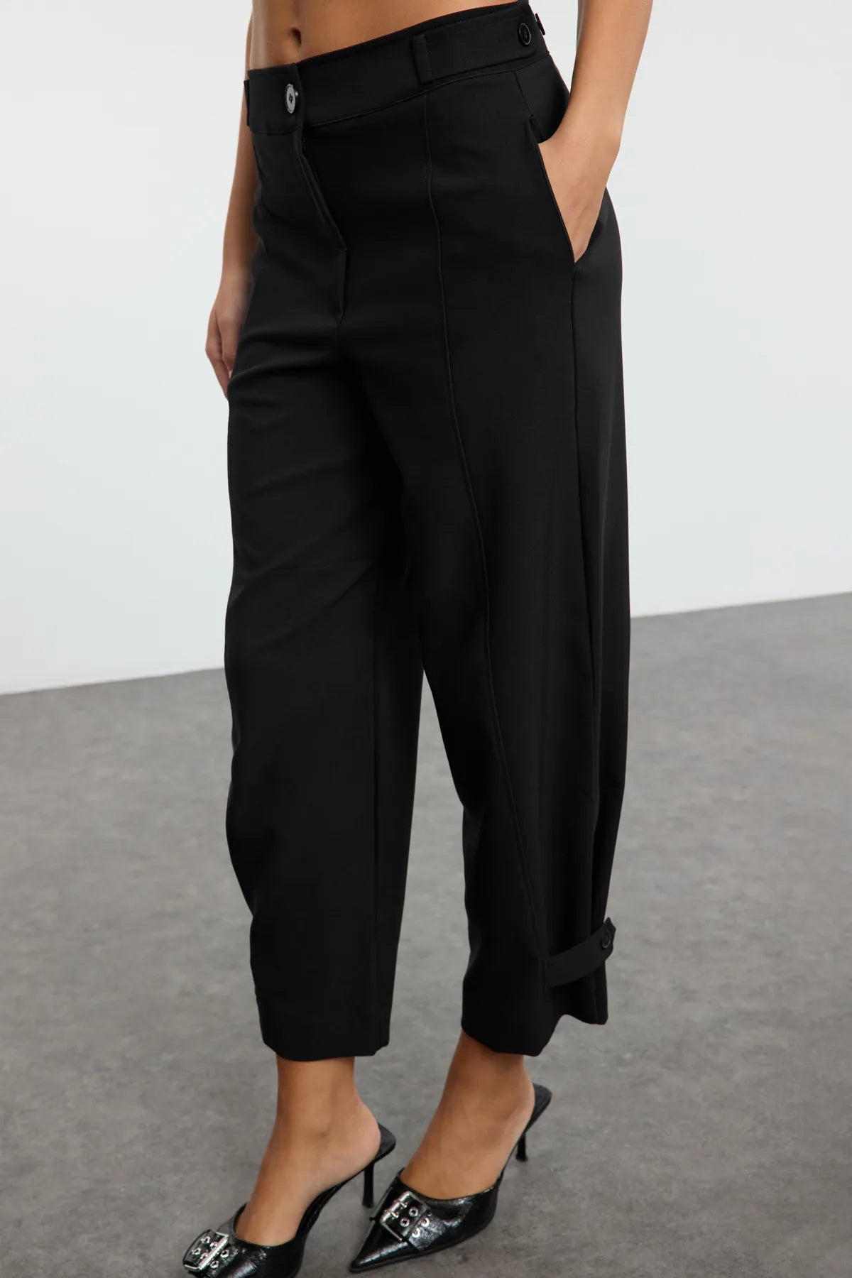 Limited Edition Black Leg Detailed Trousers - Lebbse