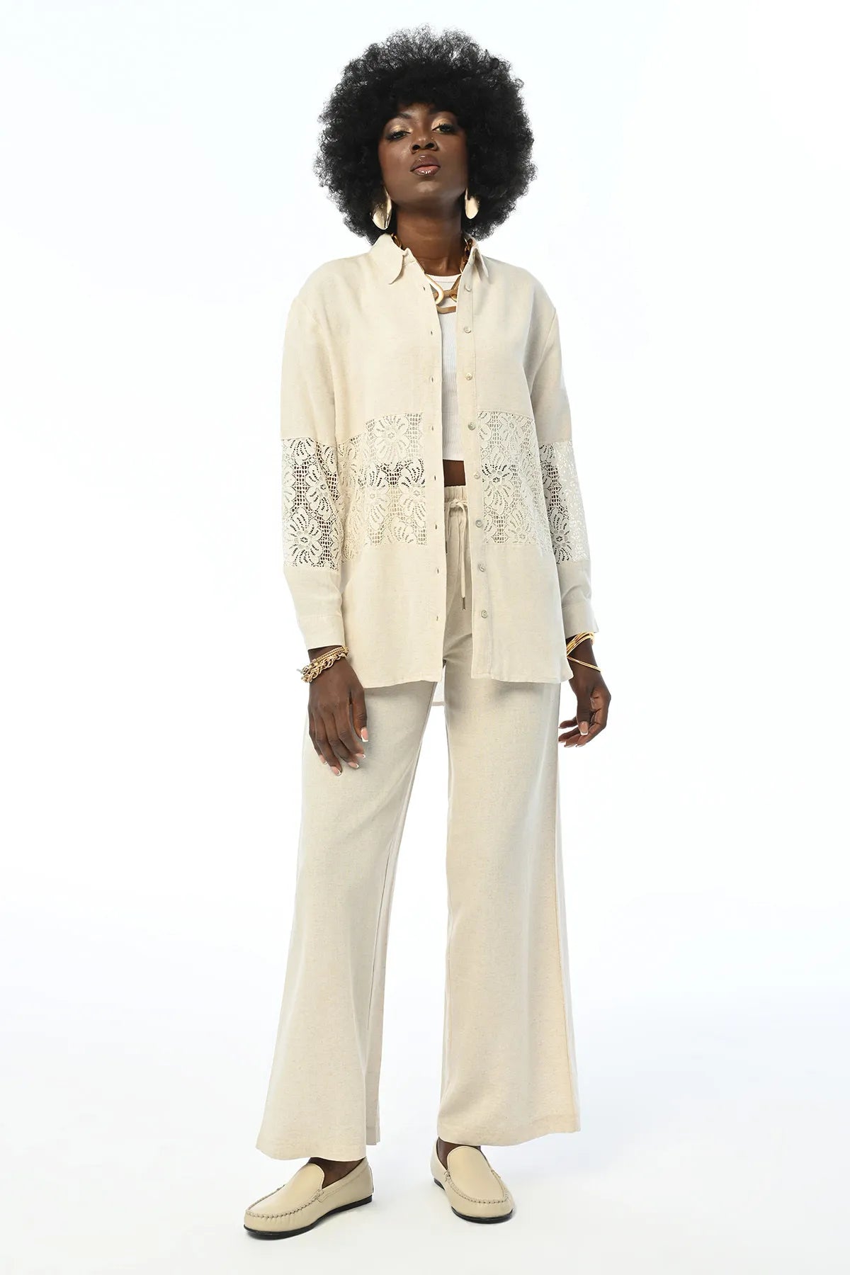 LINEN SHIRT WITH LACE EMBROIDERED FRONT AND SLEEVES - Lebbse